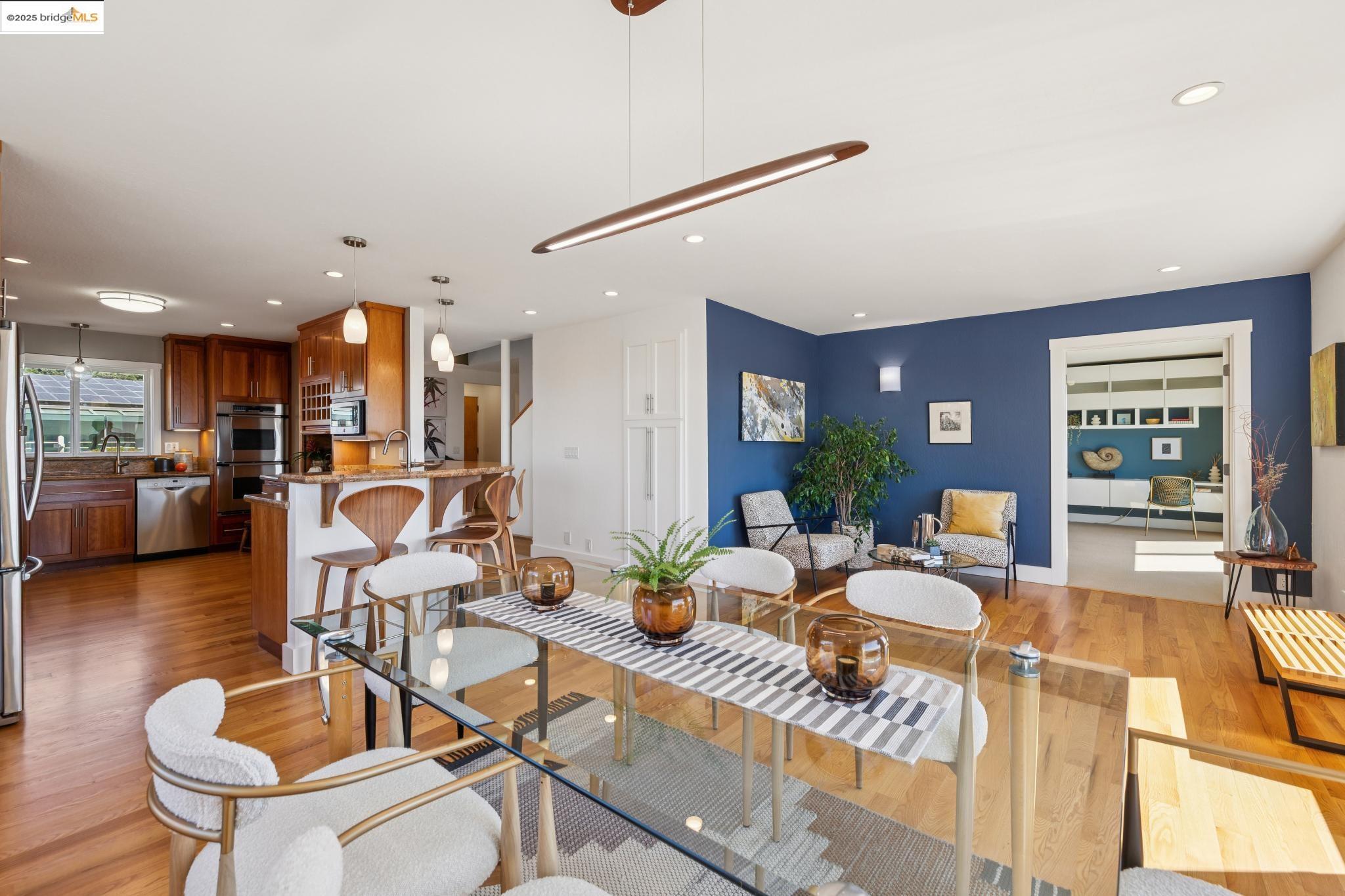 Detail Gallery Image 13 of 59 For 2063 Tapscott Ave., El Cerrito,  CA 94530 - 4 Beds | 4 Baths