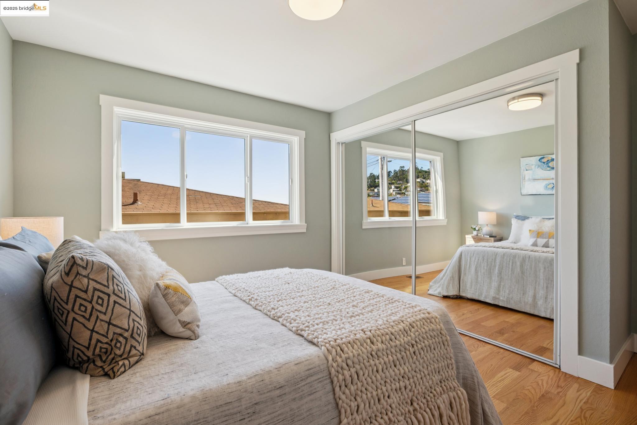 Detail Gallery Image 19 of 59 For 2063 Tapscott Ave., El Cerrito,  CA 94530 - 4 Beds | 4 Baths