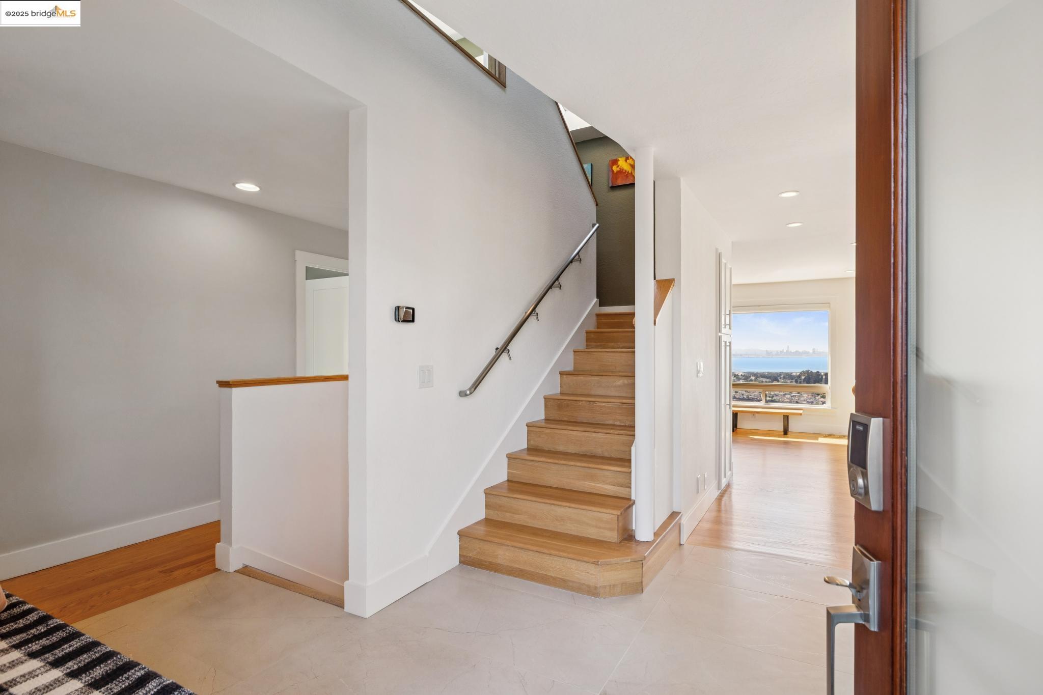 Detail Gallery Image 6 of 59 For 2063 Tapscott Ave., El Cerrito,  CA 94530 - 4 Beds | 4 Baths