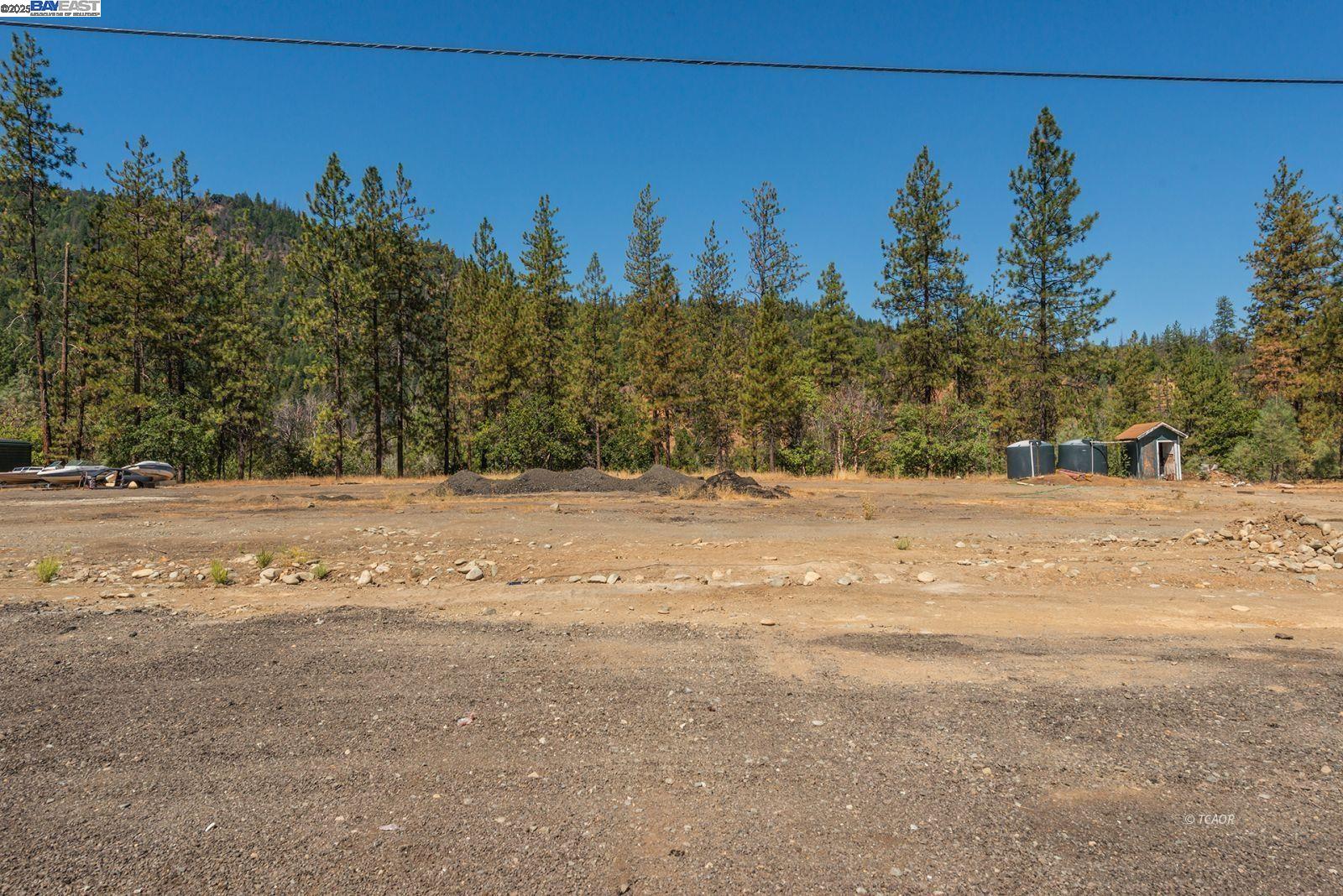 Detail Gallery Image 14 of 19 For 30661 State Hwy 3, Douglas City,  CA 96024 - 3 Beds | 2/1 Baths
