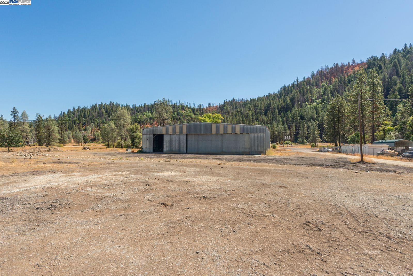 Detail Gallery Image 16 of 19 For 30661 State Hwy 3, Douglas City,  CA 96024 - 3 Beds | 2/1 Baths