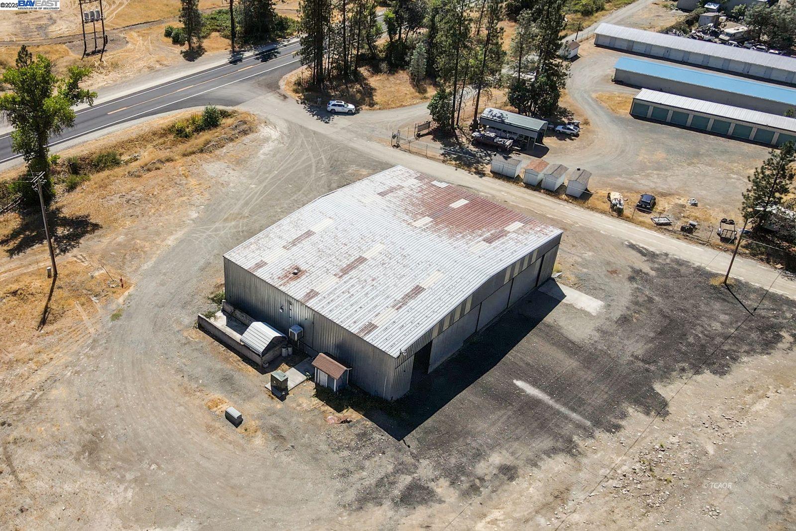 Detail Gallery Image 7 of 19 For 30661 State Hwy 3, Douglas City,  CA 96024 - 3 Beds | 2/1 Baths