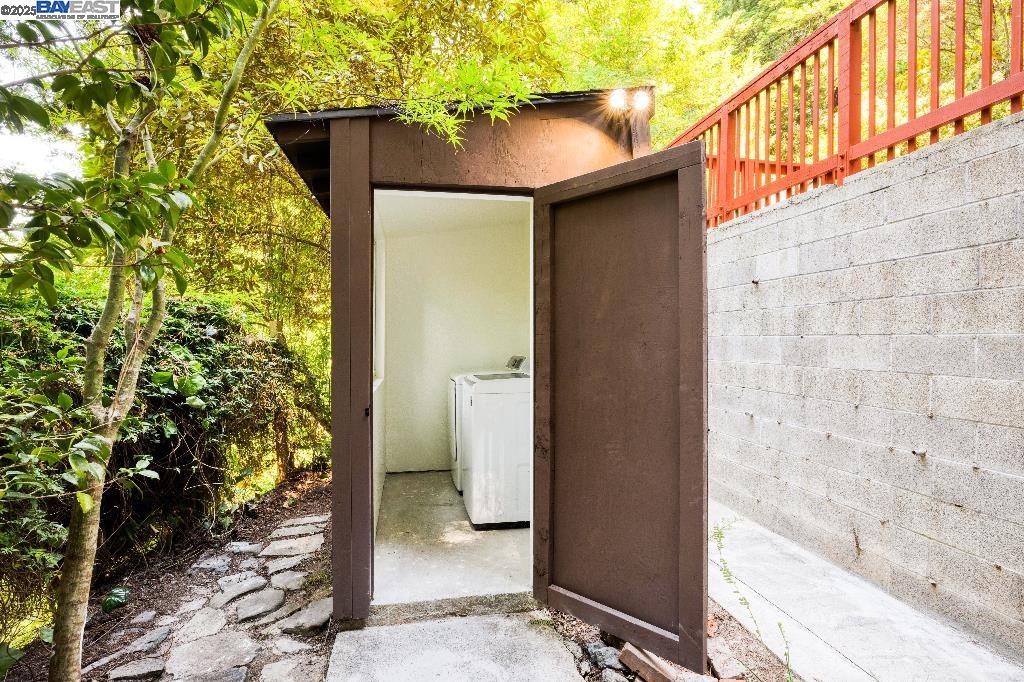 Detail Gallery Image 11 of 57 For 21401 Santa Clara Ave, Monte Rio,  CA 95462 - 2 Beds | 2 Baths