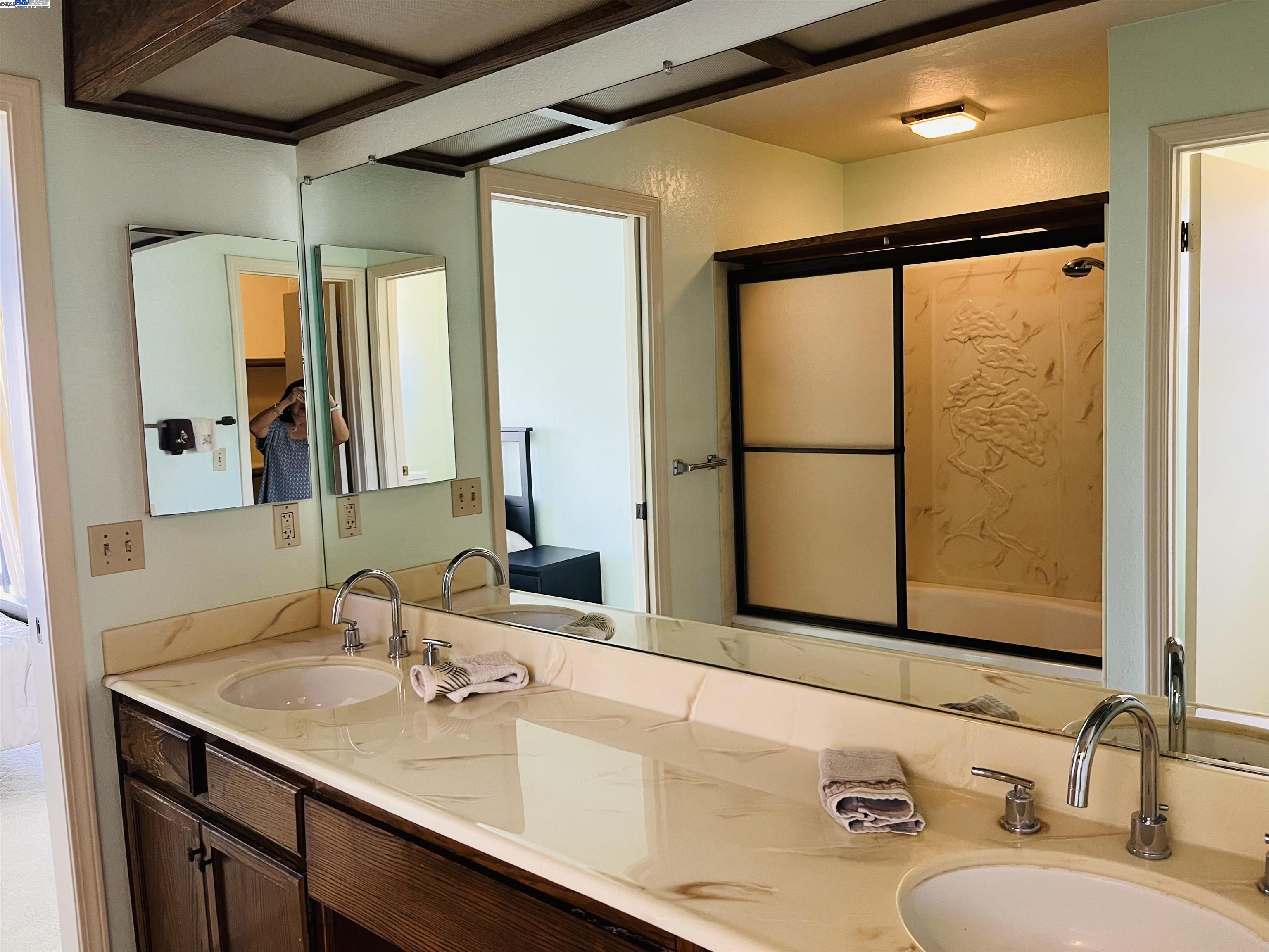 Detail Gallery Image 28 of 38 For 2515 Galleon Place, San Leandro,  CA 94577-6407 - 3 Beds | 2/1 Baths