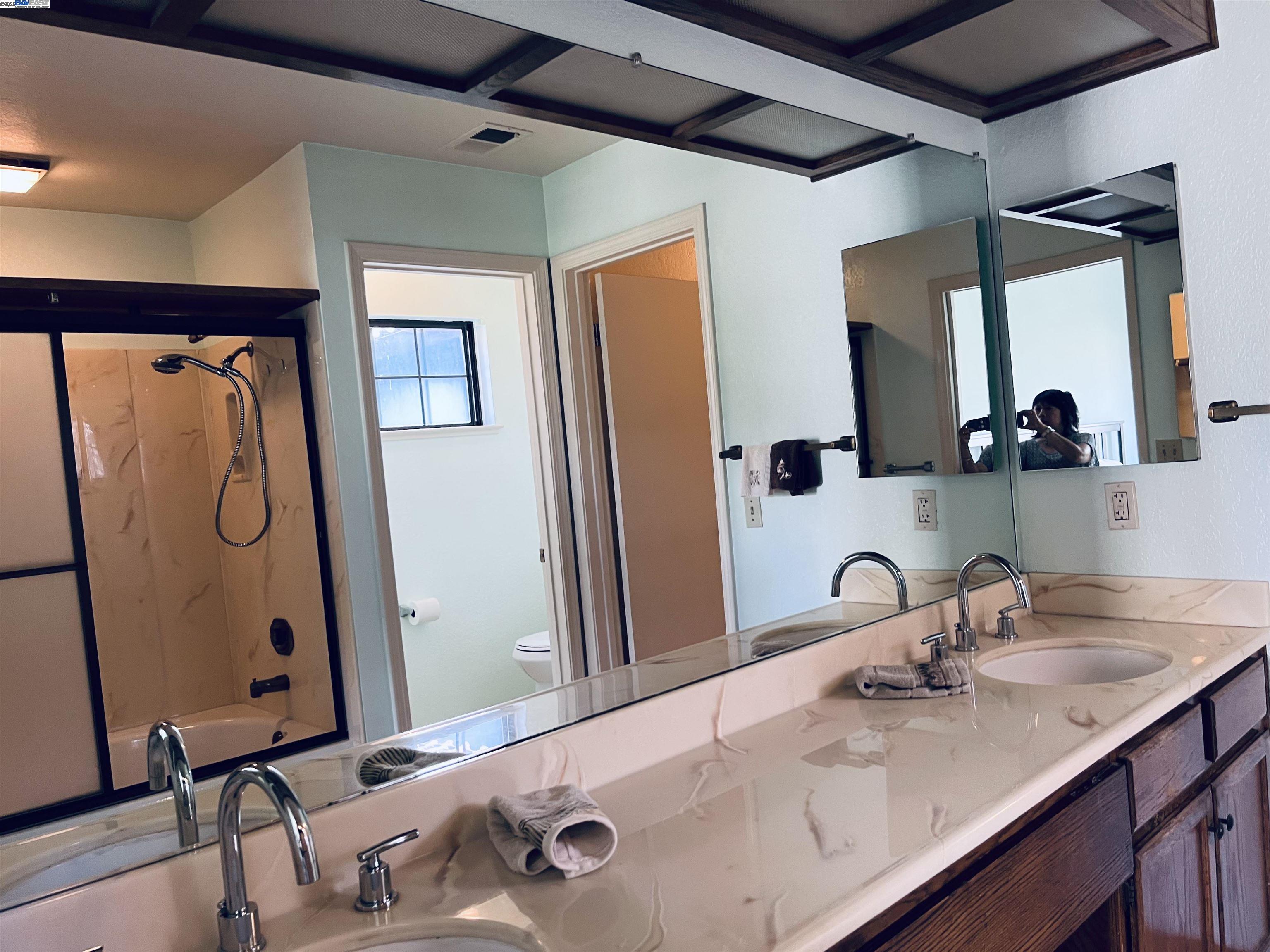 Detail Gallery Image 29 of 38 For 2515 Galleon Place, San Leandro,  CA 94577-6407 - 3 Beds | 2/1 Baths