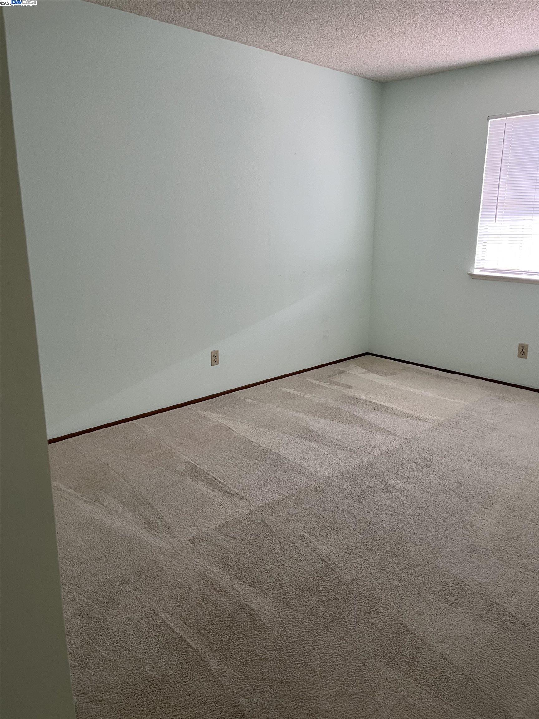 Detail Gallery Image 34 of 38 For 2515 Galleon Place, San Leandro,  CA 94577-6407 - 3 Beds | 2/1 Baths