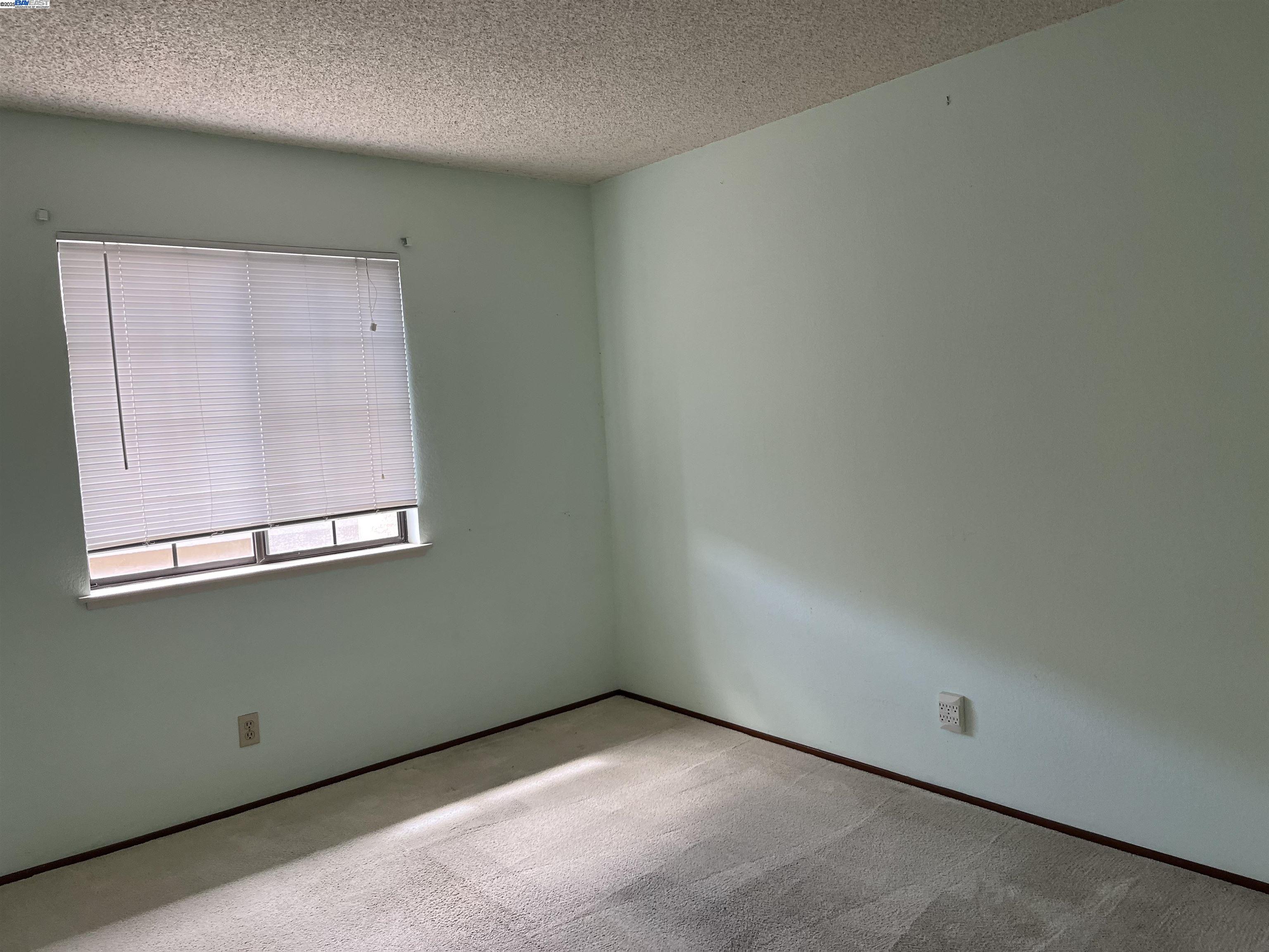 Detail Gallery Image 36 of 38 For 2515 Galleon Place, San Leandro,  CA 94577-6407 - 3 Beds | 2/1 Baths