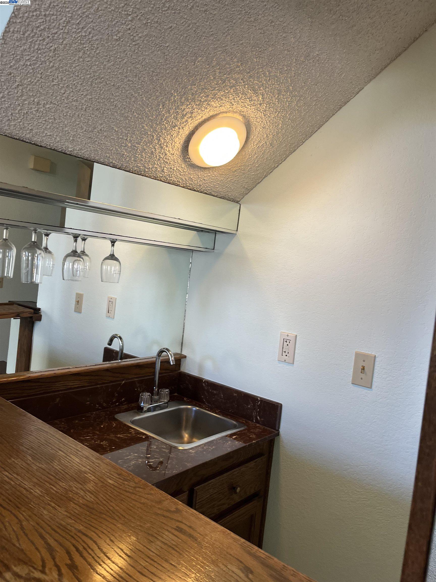 Photo #5: 41111709 Listing 