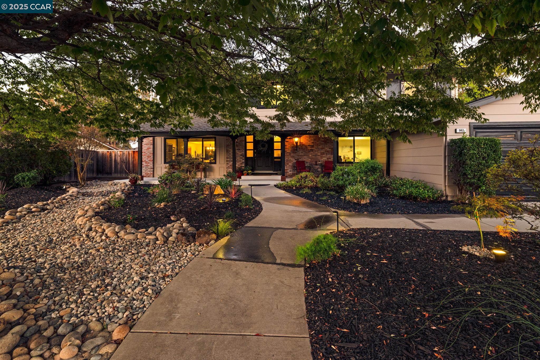 Detail Gallery Image 2 of 53 For 942 Cheyenne Dr, Walnut Creek,  CA 94598 - 5 Beds | 3 Baths