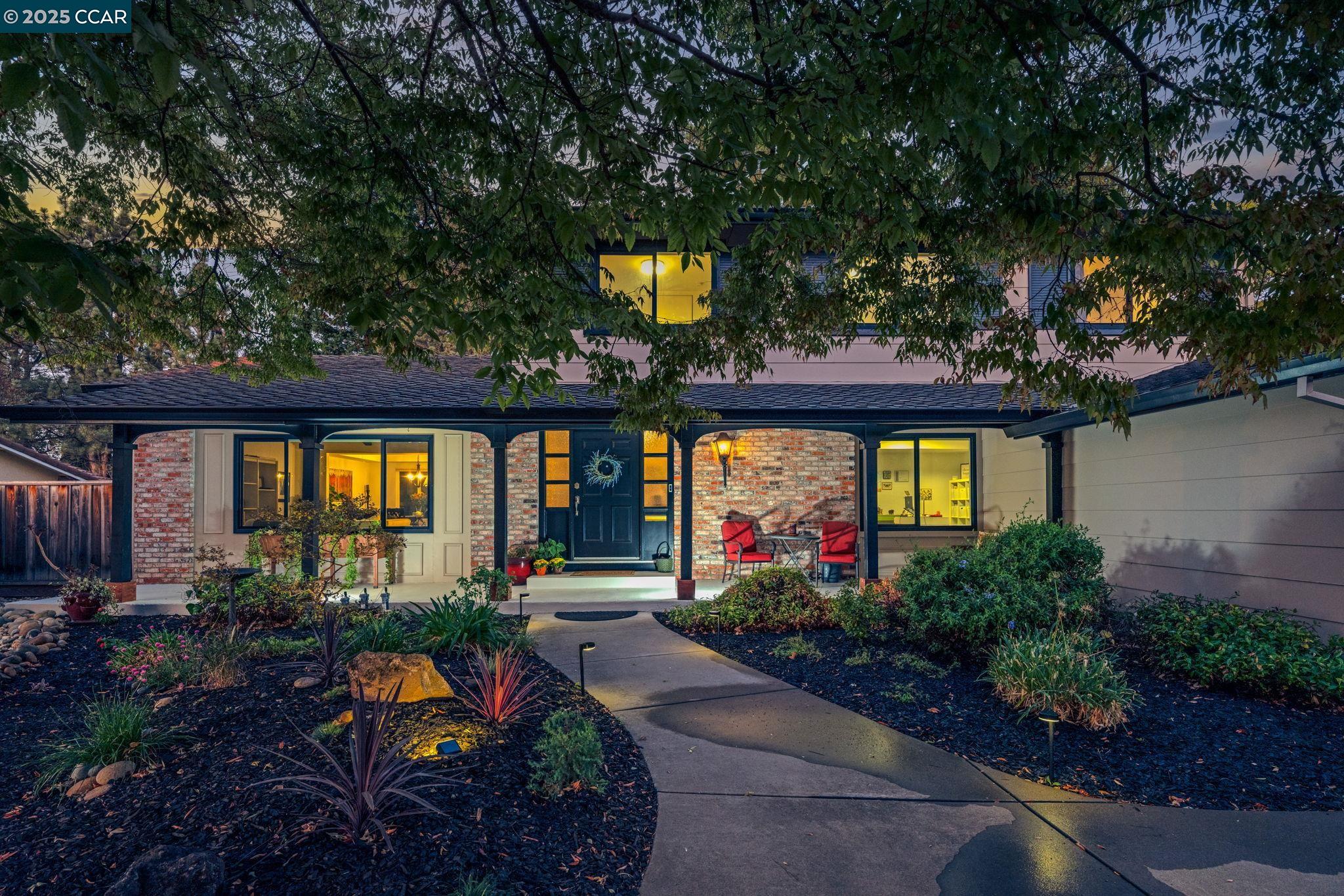 Detail Gallery Image 3 of 53 For 942 Cheyenne Dr, Walnut Creek,  CA 94598 - 5 Beds | 3 Baths