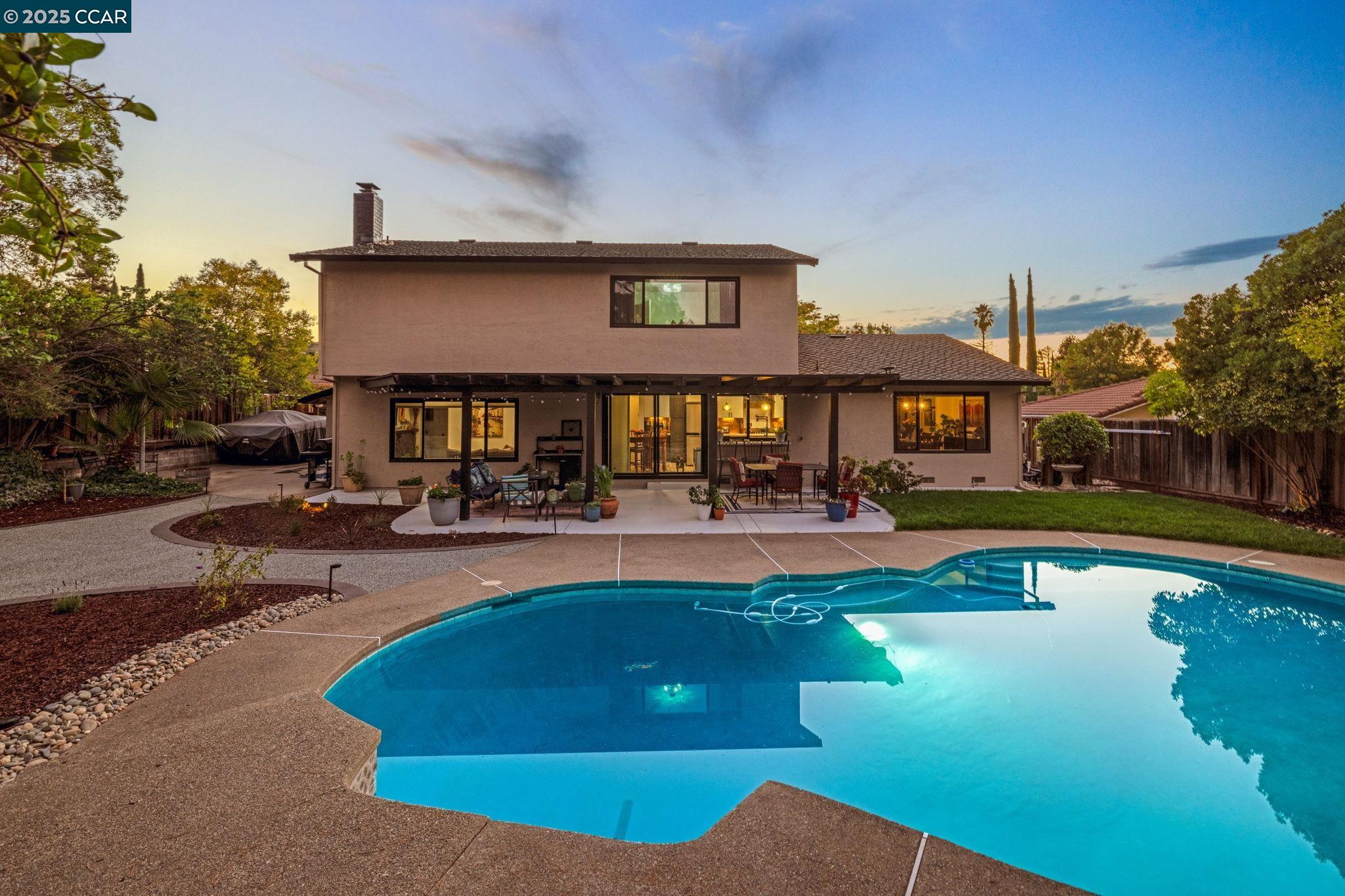 Detail Gallery Image 34 of 53 For 942 Cheyenne Dr, Walnut Creek,  CA 94598 - 5 Beds | 3 Baths
