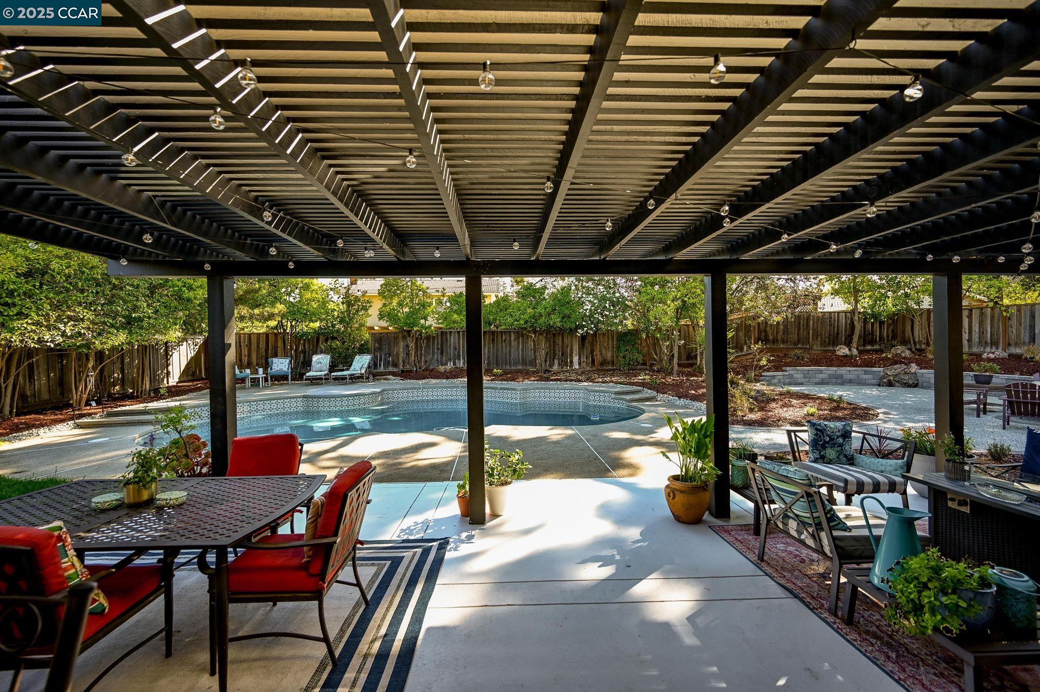 Detail Gallery Image 36 of 53 For 942 Cheyenne Dr, Walnut Creek,  CA 94598 - 5 Beds | 3 Baths