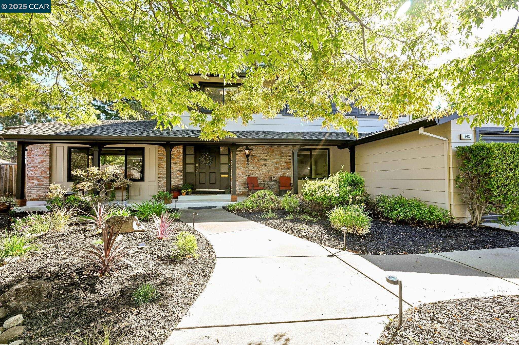 Detail Gallery Image 6 of 53 For 942 Cheyenne Dr, Walnut Creek,  CA 94598 - 5 Beds | 3 Baths