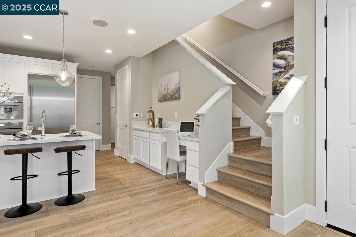 Detail Gallery Image 14 of 45 For 6212 Skyline St, Dublin,  CA 94568 - 6 Beds | 5 Baths