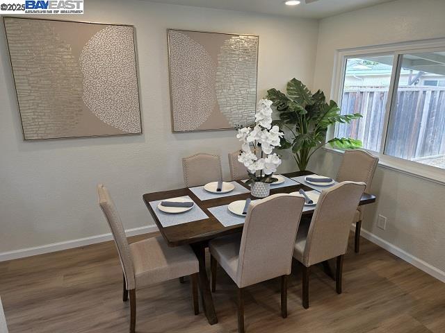 Detail Gallery Image 13 of 21 For 4572 De Silva St, Fremont,  CA 94538 - 3 Beds | 2 Baths