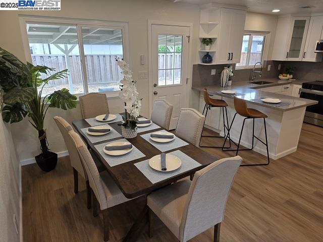 Detail Gallery Image 7 of 21 For 4572 De Silva St, Fremont,  CA 94538 - 3 Beds | 2 Baths