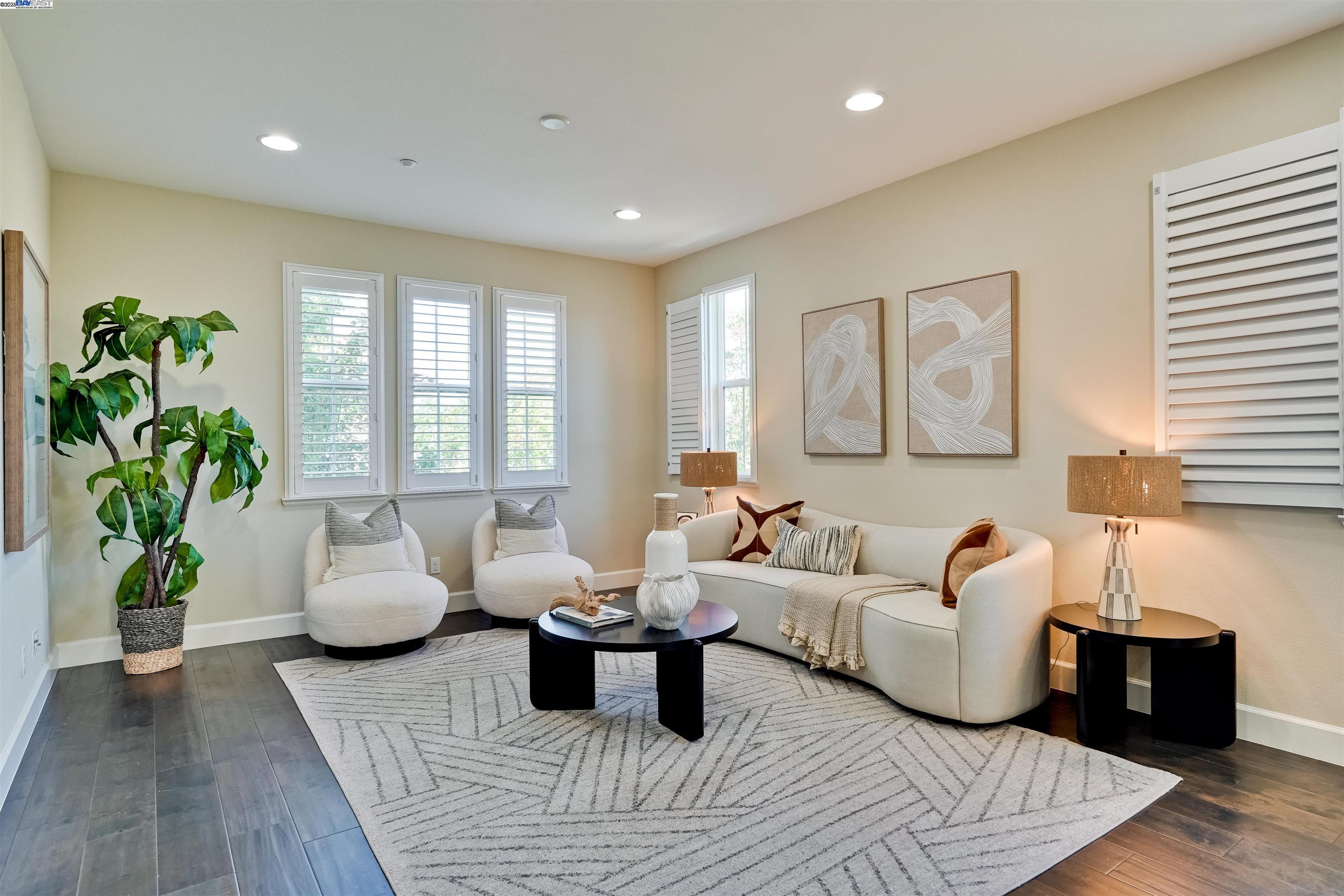 Photo #2: 41111717 Listing 