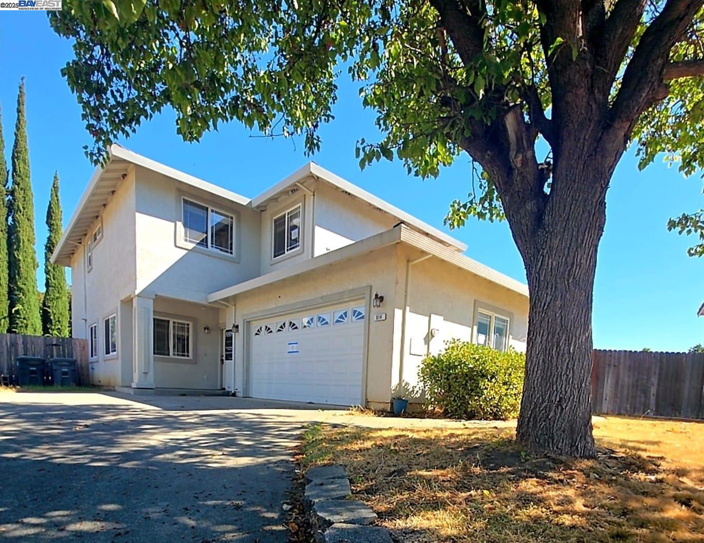 Detail Gallery Image 1 of 14 For 814 Kingman Dr, Vacaville,  CA 95687 - 3 Beds | 2/1 Baths