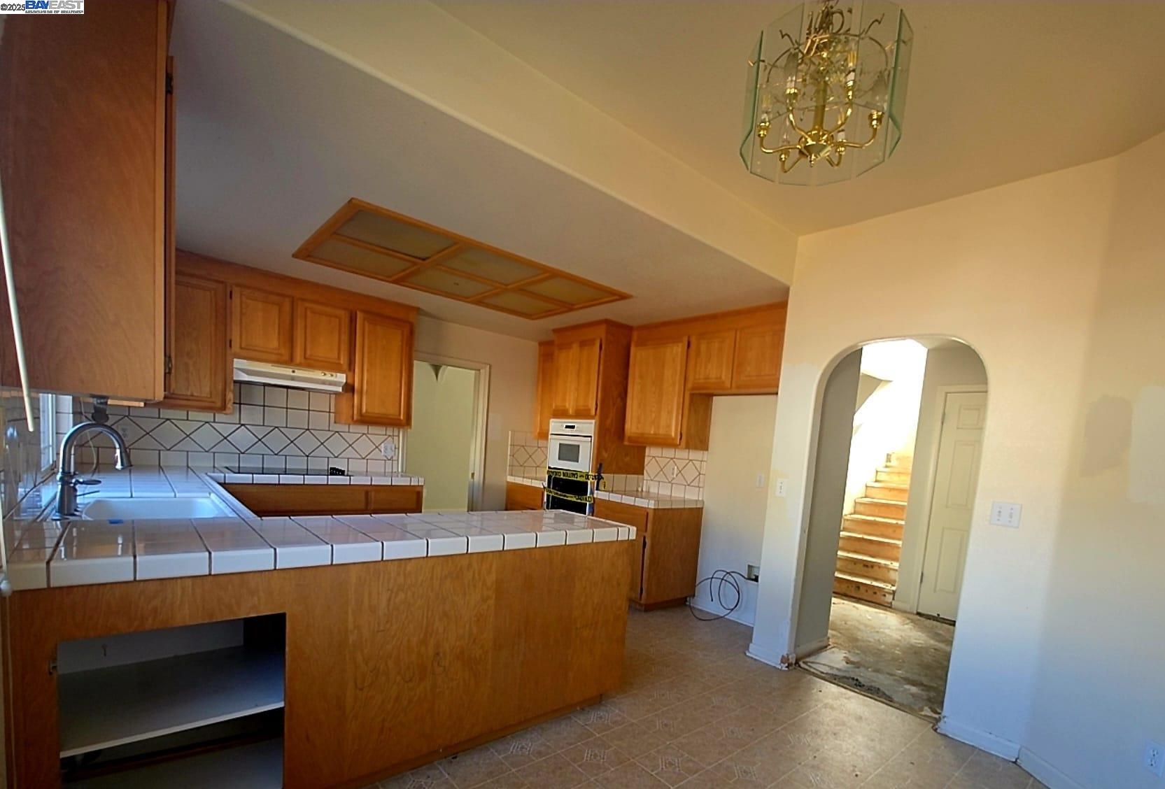 Detail Gallery Image 7 of 14 For 814 Kingman Dr, Vacaville,  CA 95687 - 3 Beds | 2/1 Baths