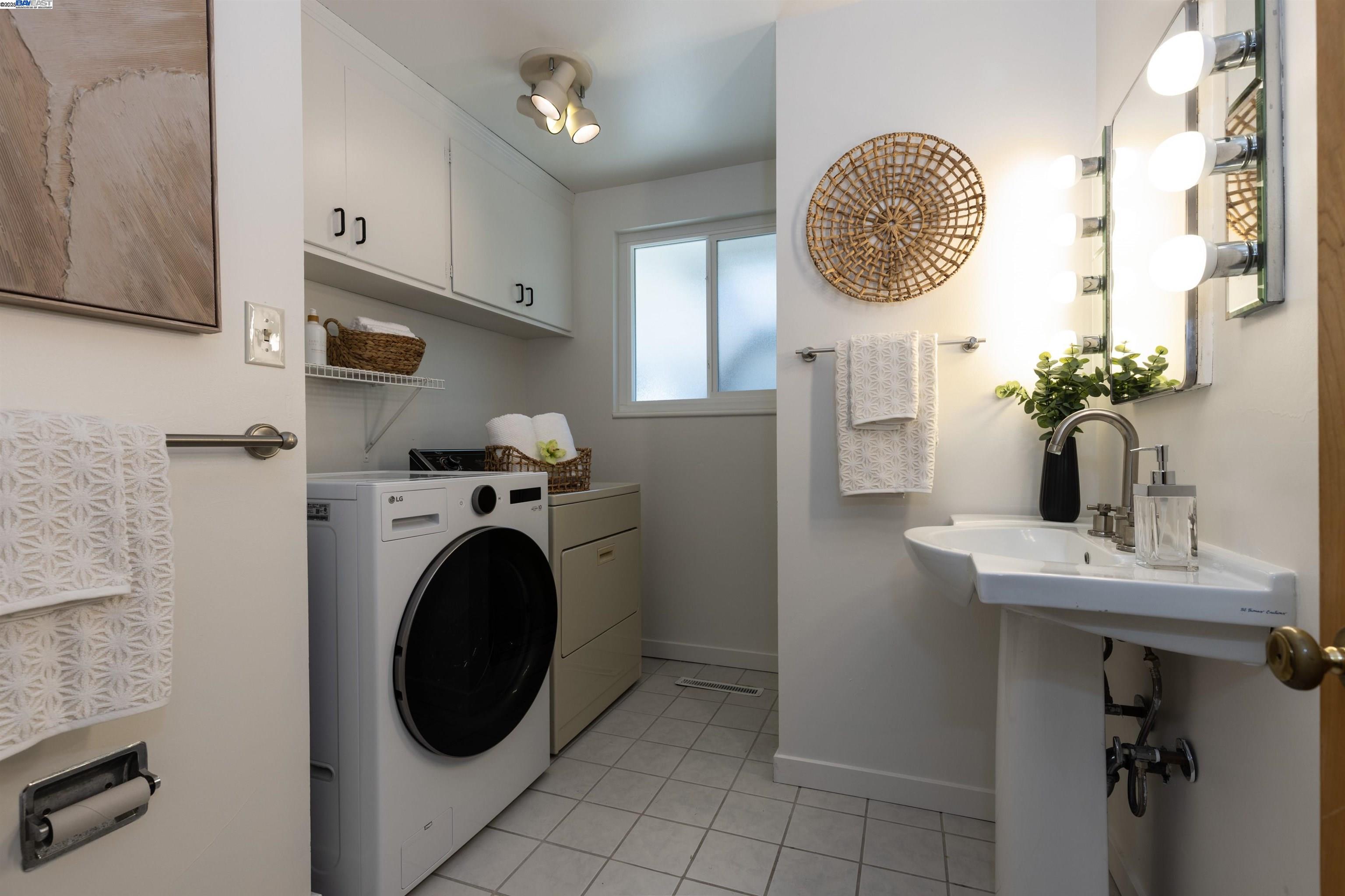 Detail Gallery Image 15 of 43 For 3857 Pestana Way, Livermore,  CA 94550 - 4 Beds | 2 Baths