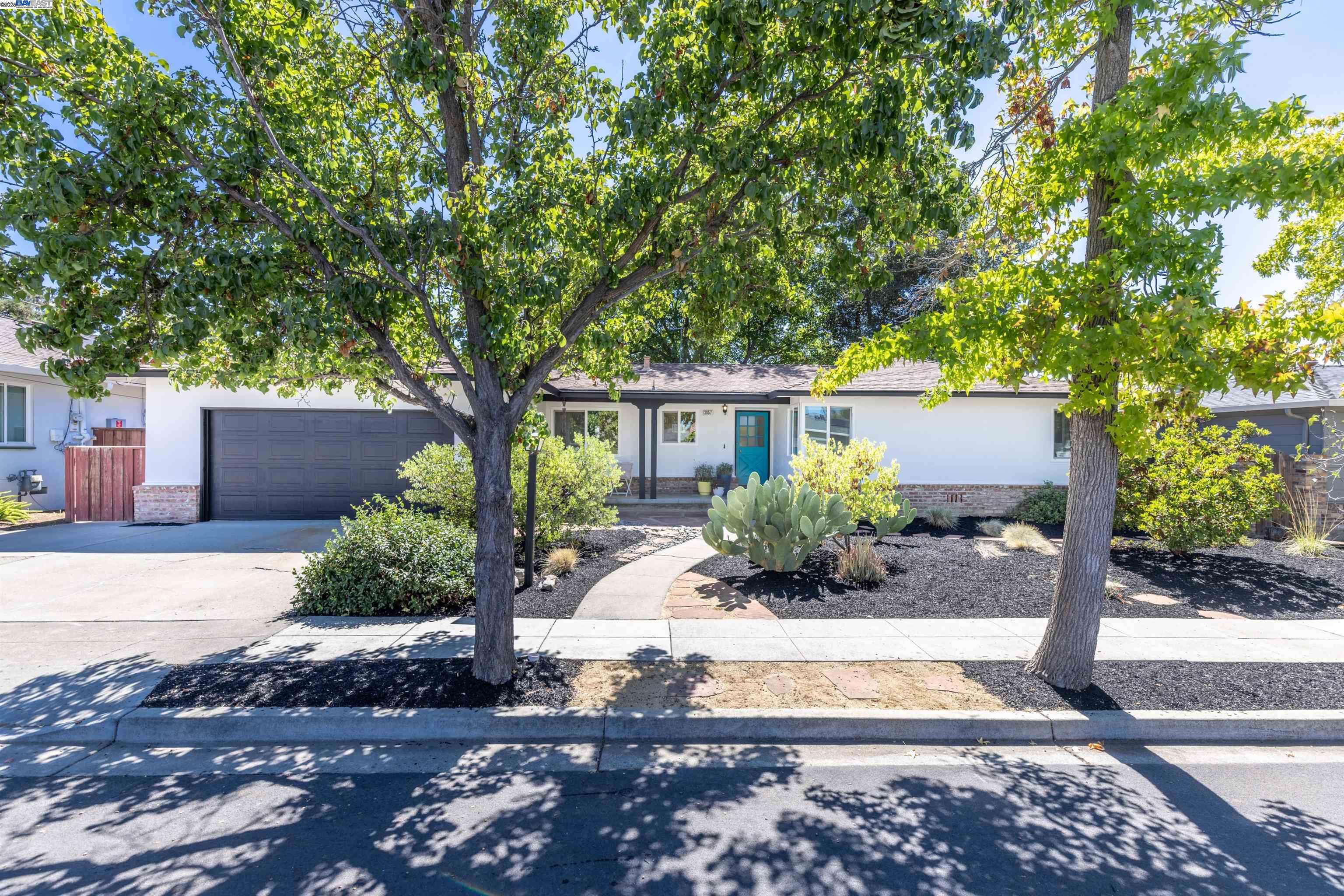 Detail Gallery Image 35 of 43 For 3857 Pestana Way, Livermore,  CA 94550 - 4 Beds | 2 Baths