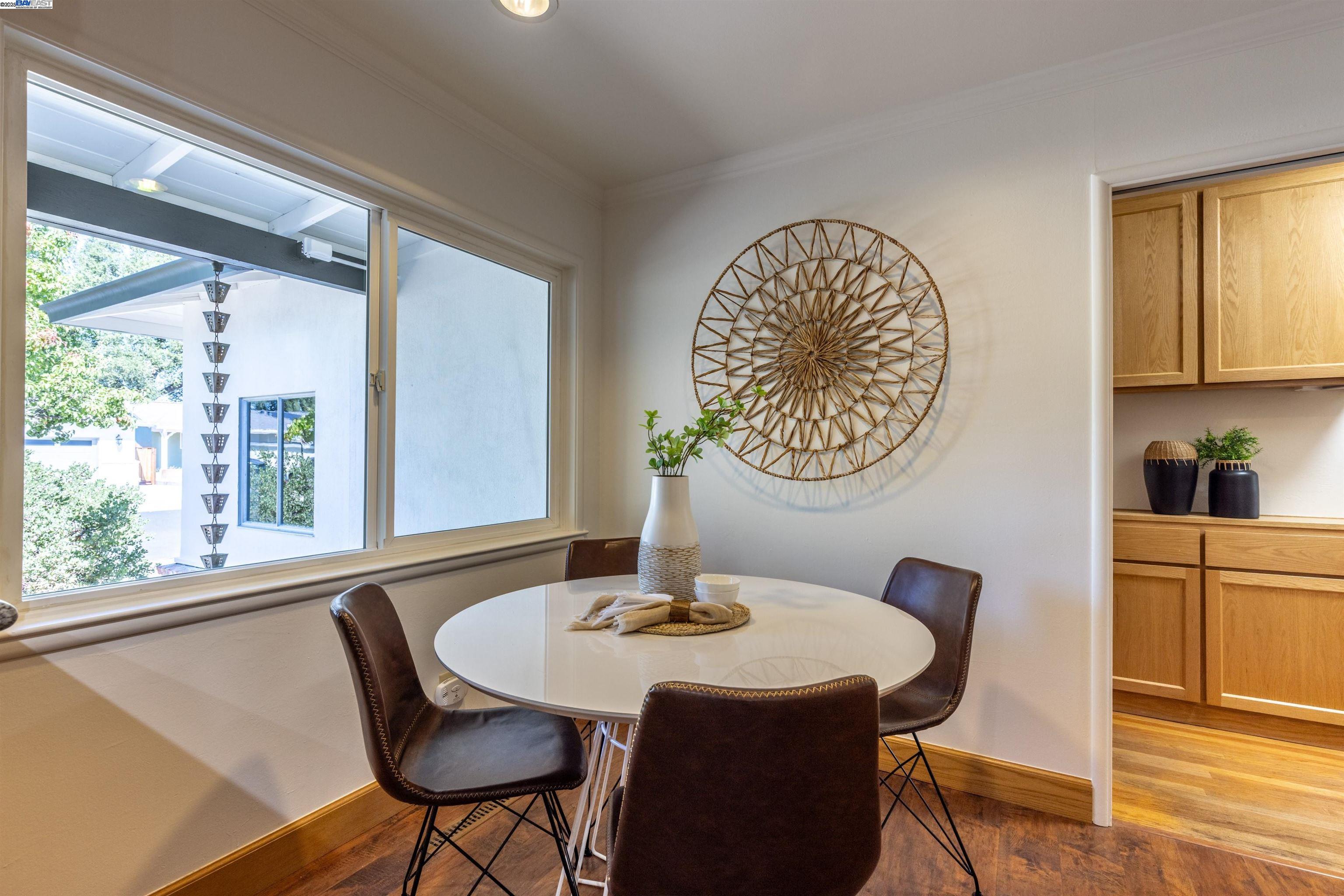 Detail Gallery Image 7 of 43 For 3857 Pestana Way, Livermore,  CA 94550 - 4 Beds | 2 Baths