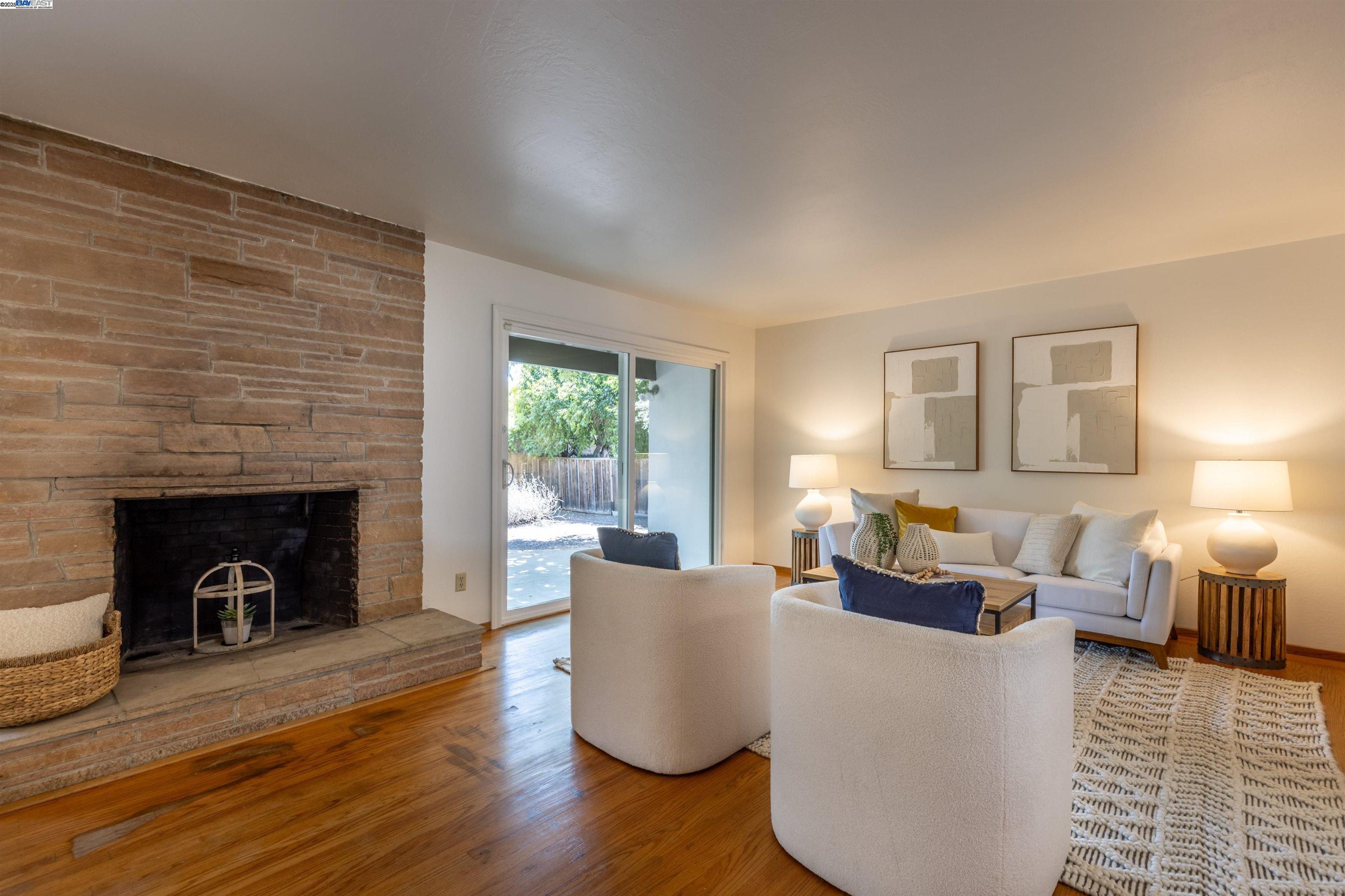 Detail Gallery Image 10 of 43 For 3857 Pestana Way, Livermore,  CA 94550 - 4 Beds | 2 Baths