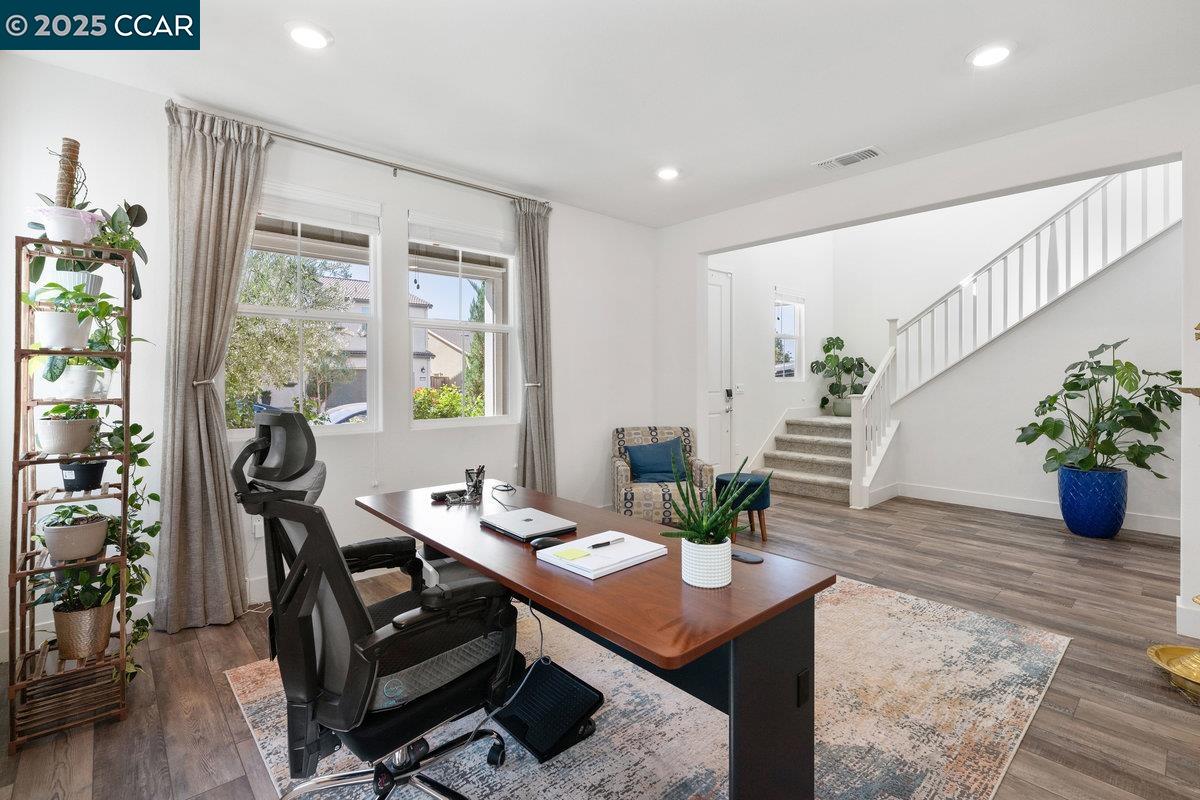 Detail Gallery Image 17 of 41 For 6734 Ishan St, Tracy,  CA 95377 - 5 Beds | 3/1 Baths