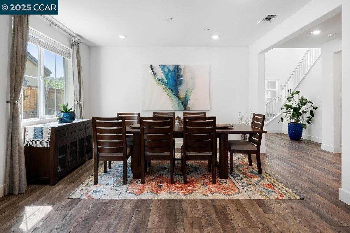 Detail Gallery Image 7 of 41 For 6734 Ishan St, Tracy,  CA 95377 - 5 Beds | 3/1 Baths