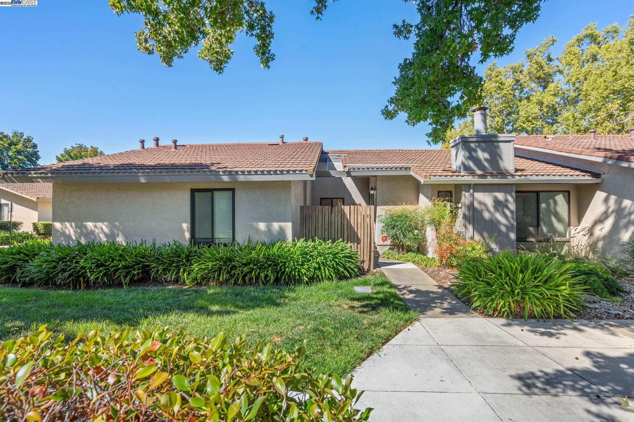 Photo #2: 41111724 Listing 