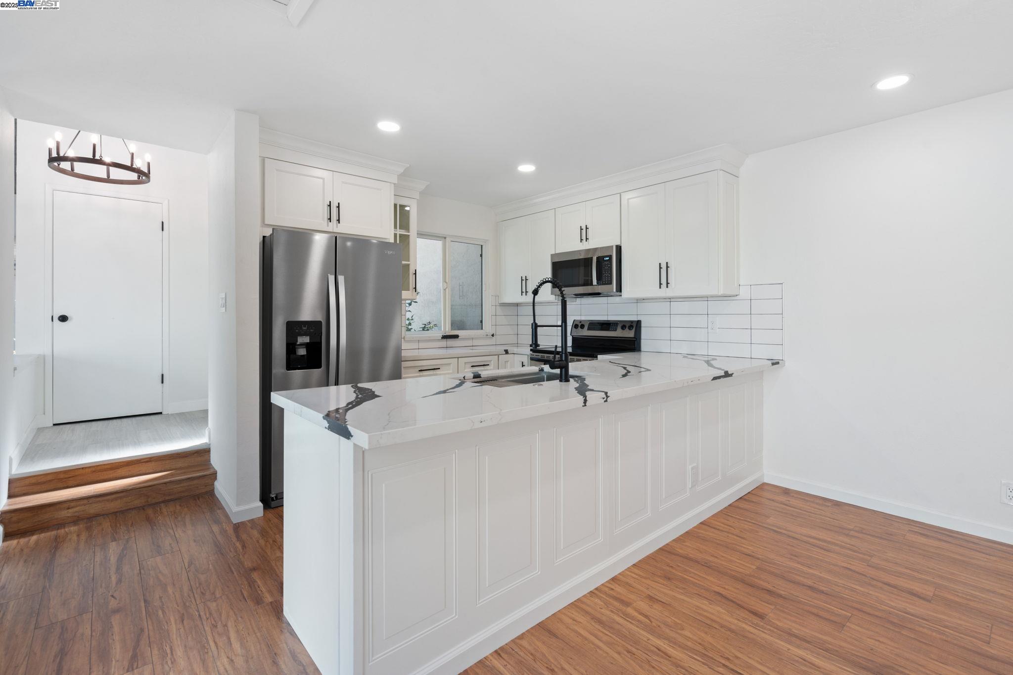 Photo #11: 41111724 Listing: Photo #11