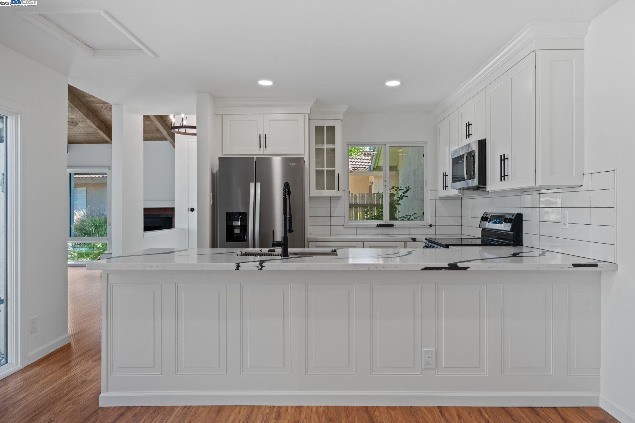 Photo #10: 41111724 Listing: Photo #10
