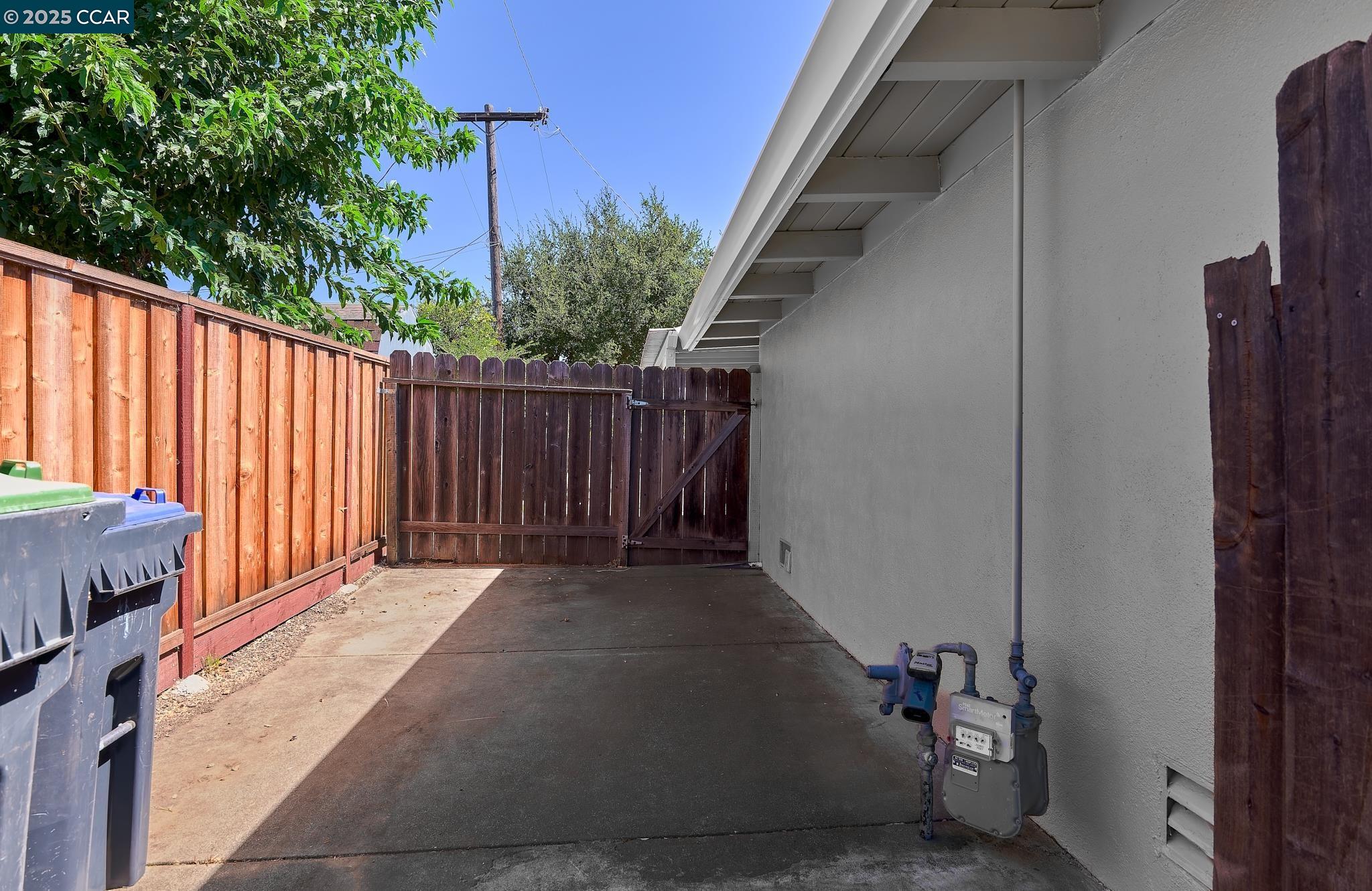 Detail Gallery Image 17 of 21 For 1407 Minnesota St, Fairfield,  CA 94533 - 3 Beds | 2 Baths