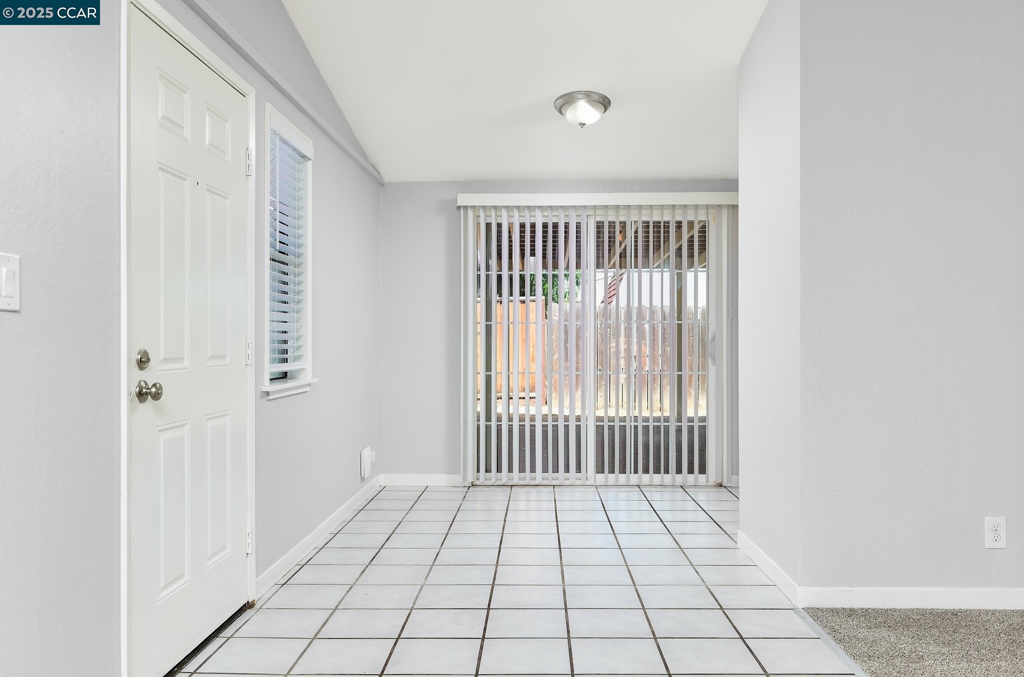 Detail Gallery Image 4 of 21 For 1407 Minnesota St, Fairfield,  CA 94533 - 3 Beds | 2 Baths