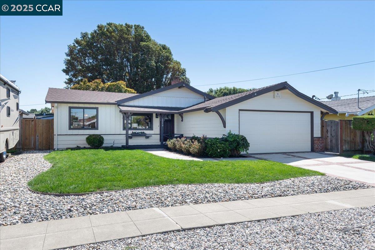 Detail Gallery Image 2 of 60 For 2356 Bermuda Ln, Hayward,  CA 94545 - 3 Beds | 2 Baths