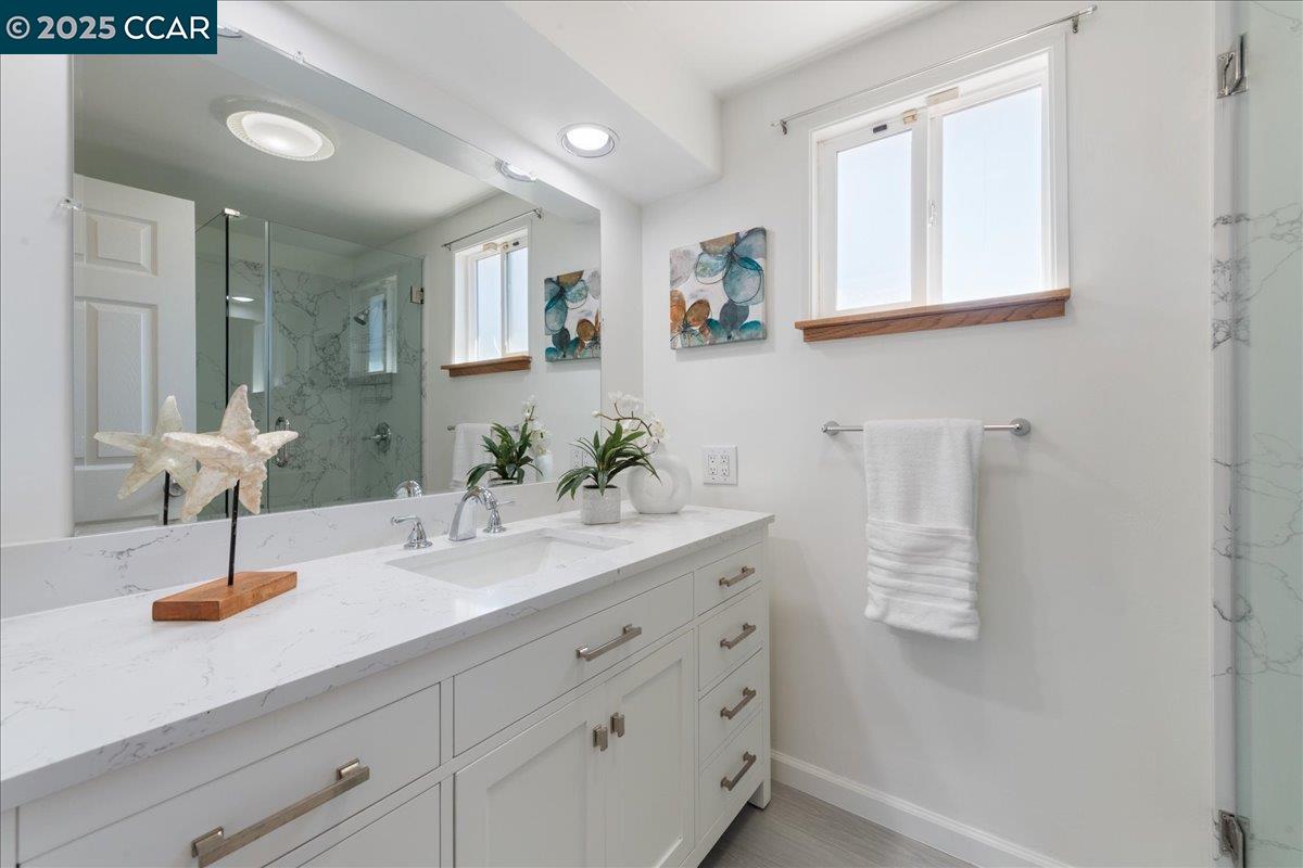 Detail Gallery Image 36 of 60 For 2356 Bermuda Ln, Hayward,  CA 94545 - 3 Beds | 2 Baths