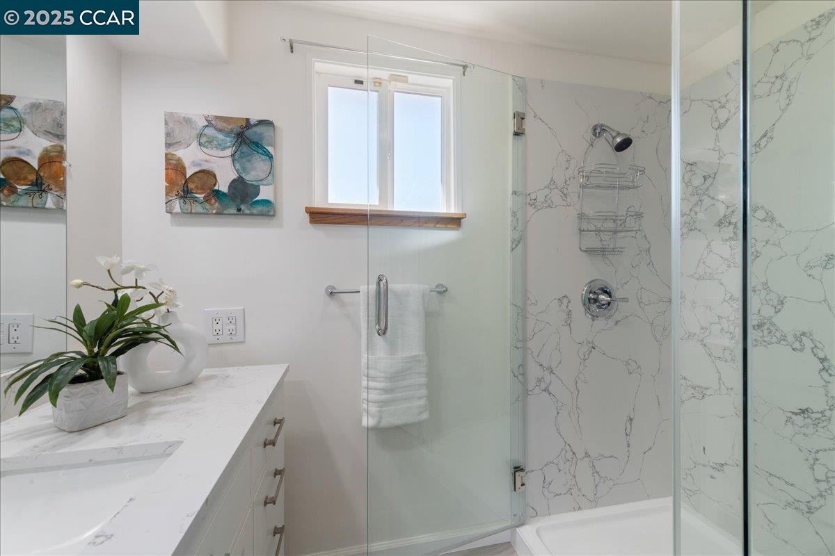 Detail Gallery Image 37 of 60 For 2356 Bermuda Ln, Hayward,  CA 94545 - 3 Beds | 2 Baths