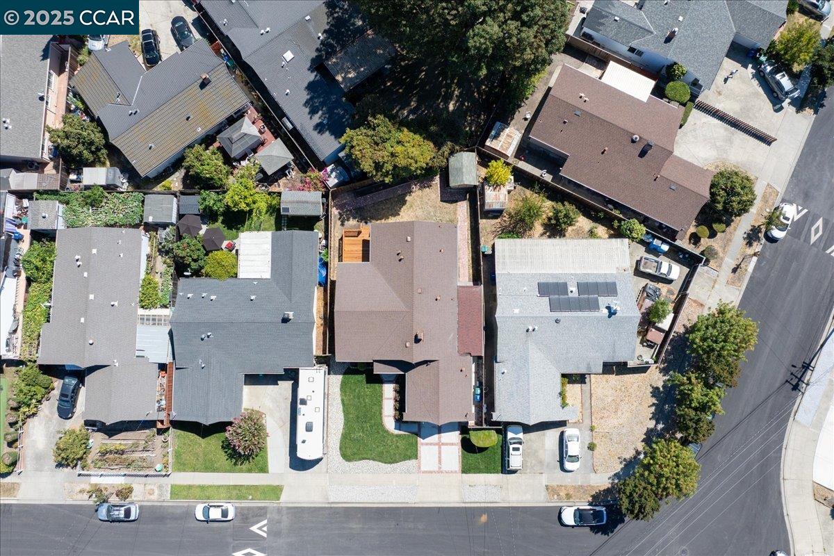Detail Gallery Image 44 of 60 For 2356 Bermuda Ln, Hayward,  CA 94545 - 3 Beds | 2 Baths