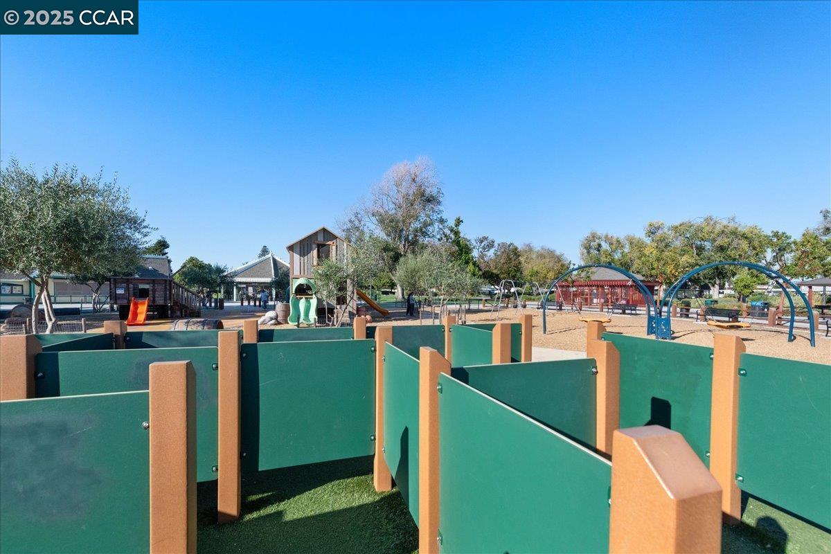 Detail Gallery Image 59 of 60 For 2356 Bermuda Ln, Hayward,  CA 94545 - 3 Beds | 2 Baths