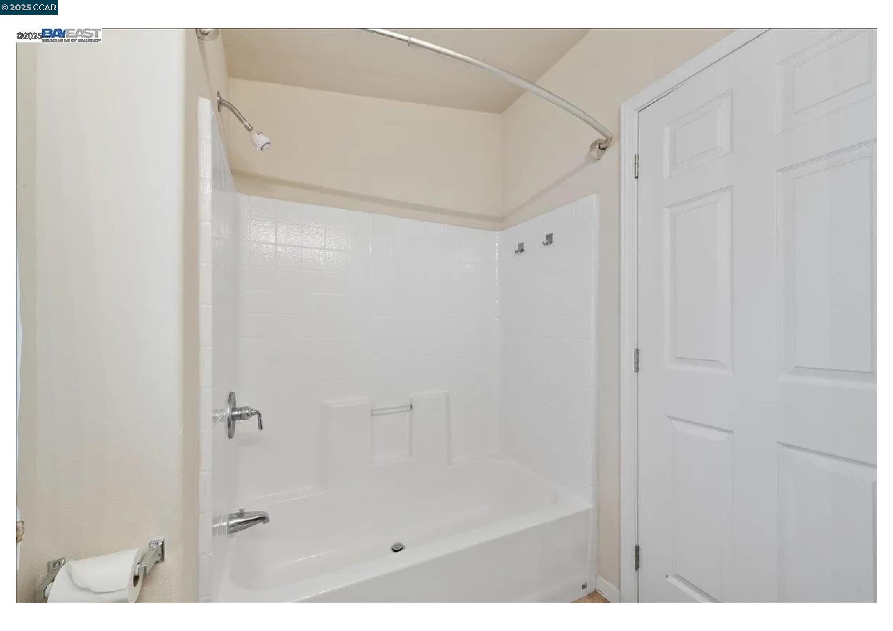 Detail Gallery Image 10 of 13 For 341 Vista Del Rio #102,  Pacheco,  CA 94553-0000 - 2 Beds | 2 Baths