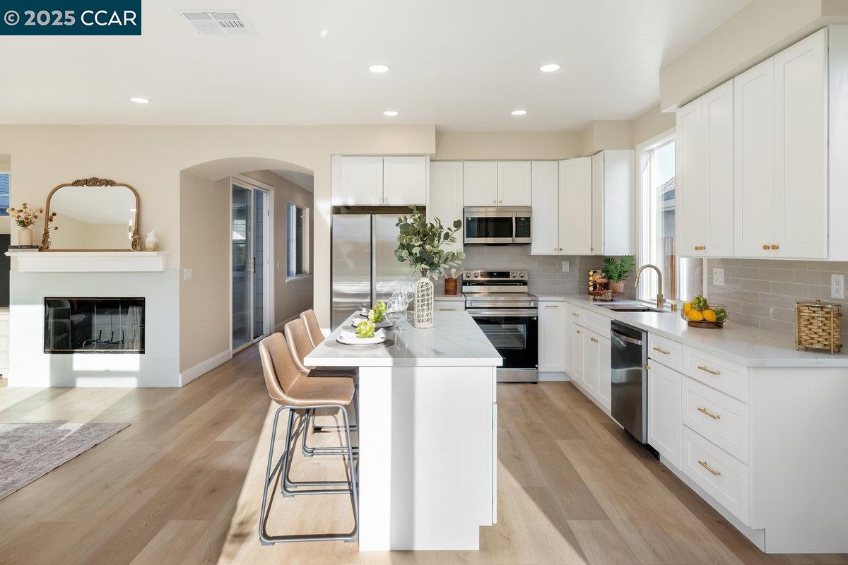 Detail Gallery Image 11 of 52 For 1677 Green Springs Ct, Tracy,  CA 95377 - 5 Beds | 4 Baths