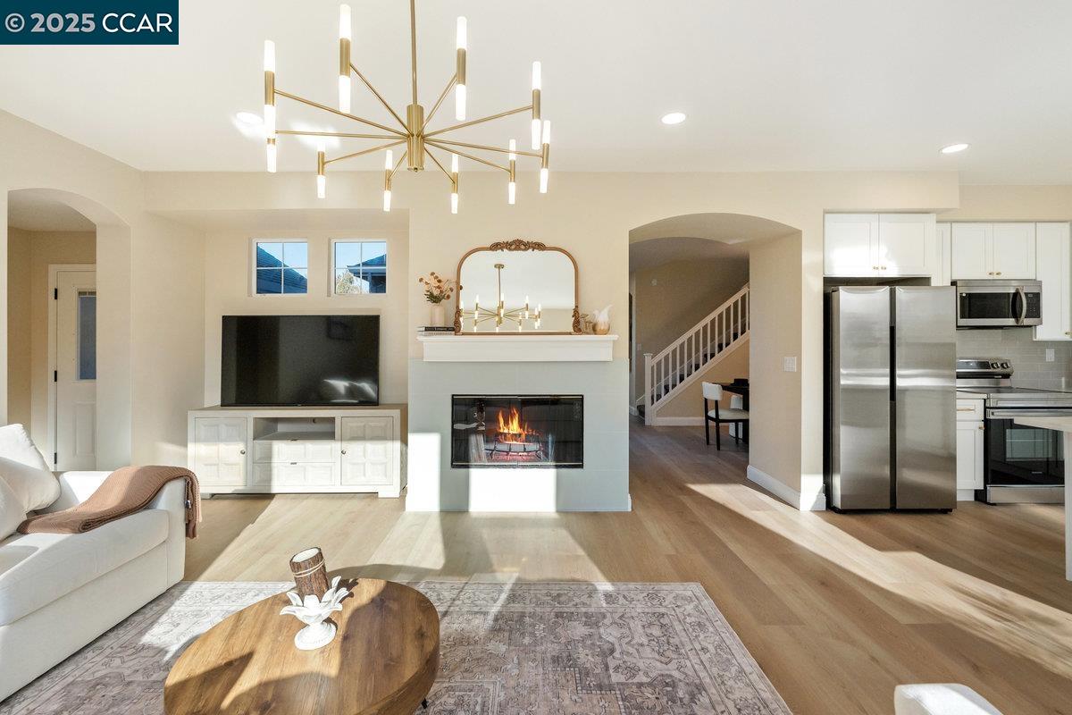 Detail Gallery Image 4 of 52 For 1677 Green Springs Ct, Tracy,  CA 95377 - 5 Beds | 4 Baths