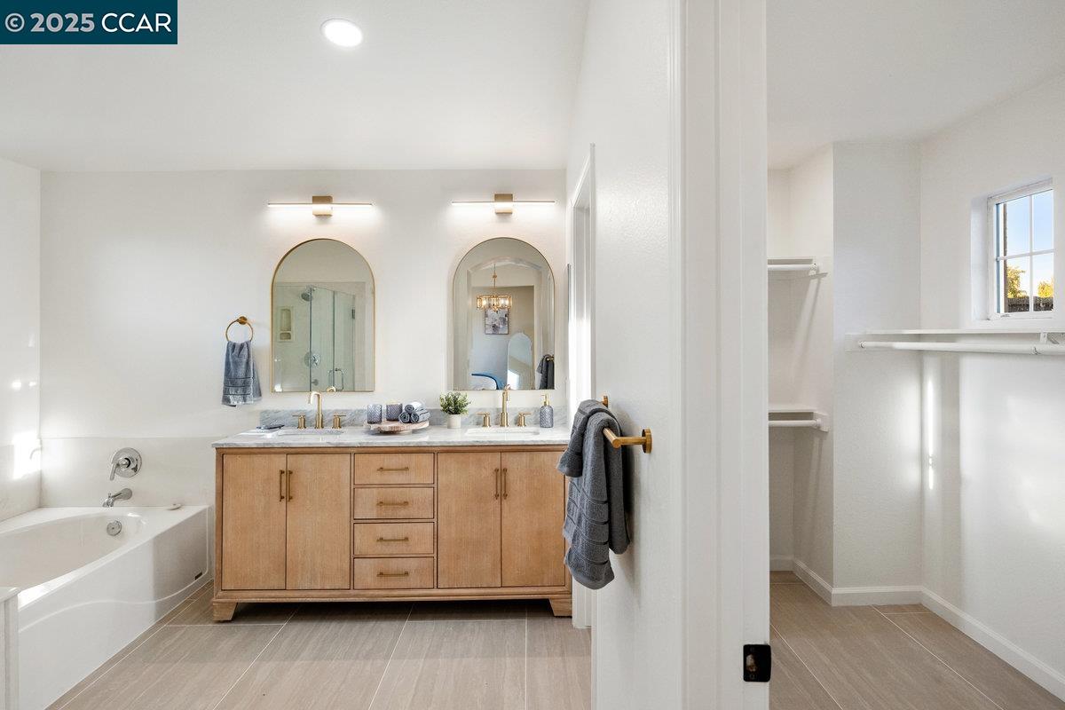 Detail Gallery Image 34 of 52 For 1677 Green Springs Ct, Tracy,  CA 95377 - 5 Beds | 4 Baths