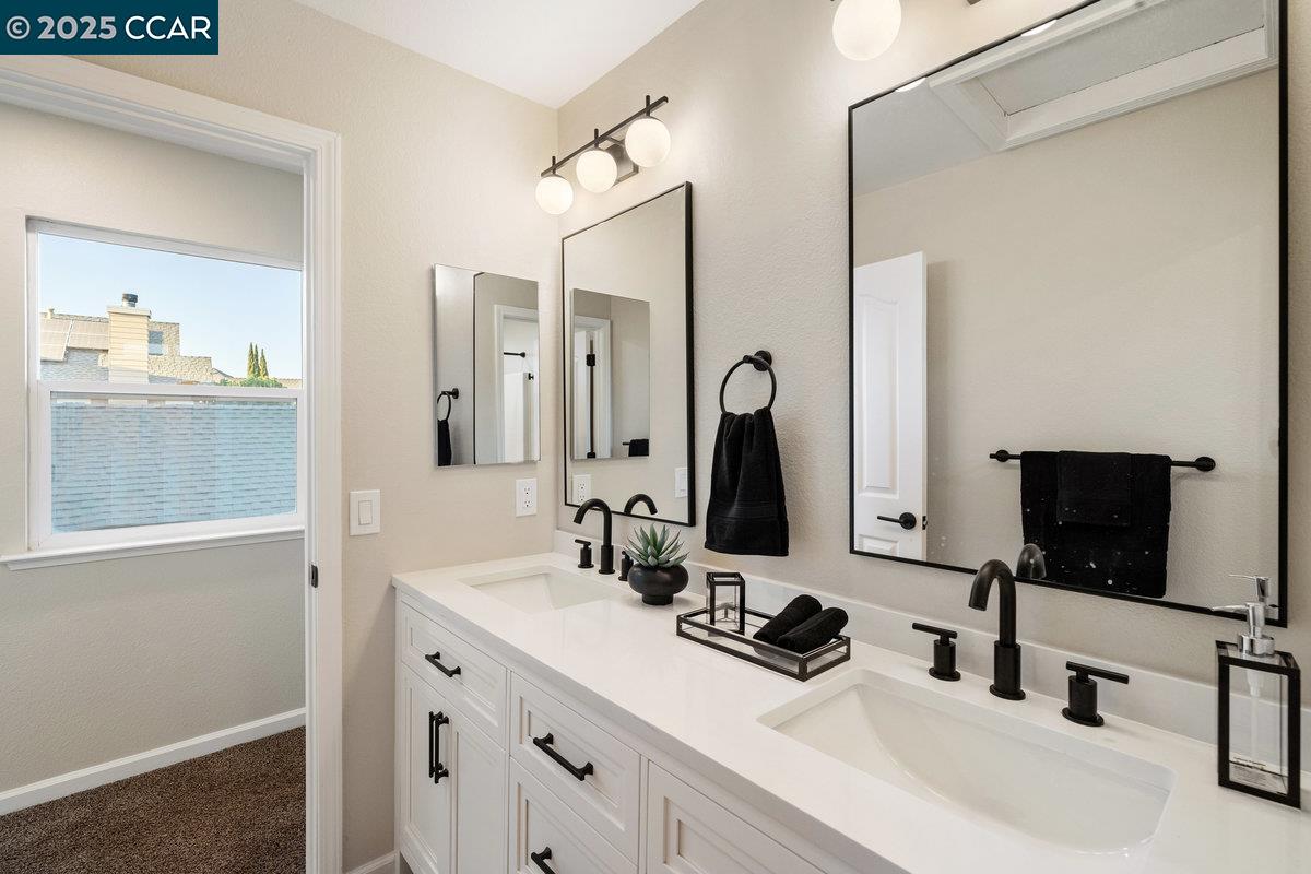Detail Gallery Image 38 of 52 For 1677 Green Springs Ct, Tracy,  CA 95377 - 5 Beds | 4 Baths