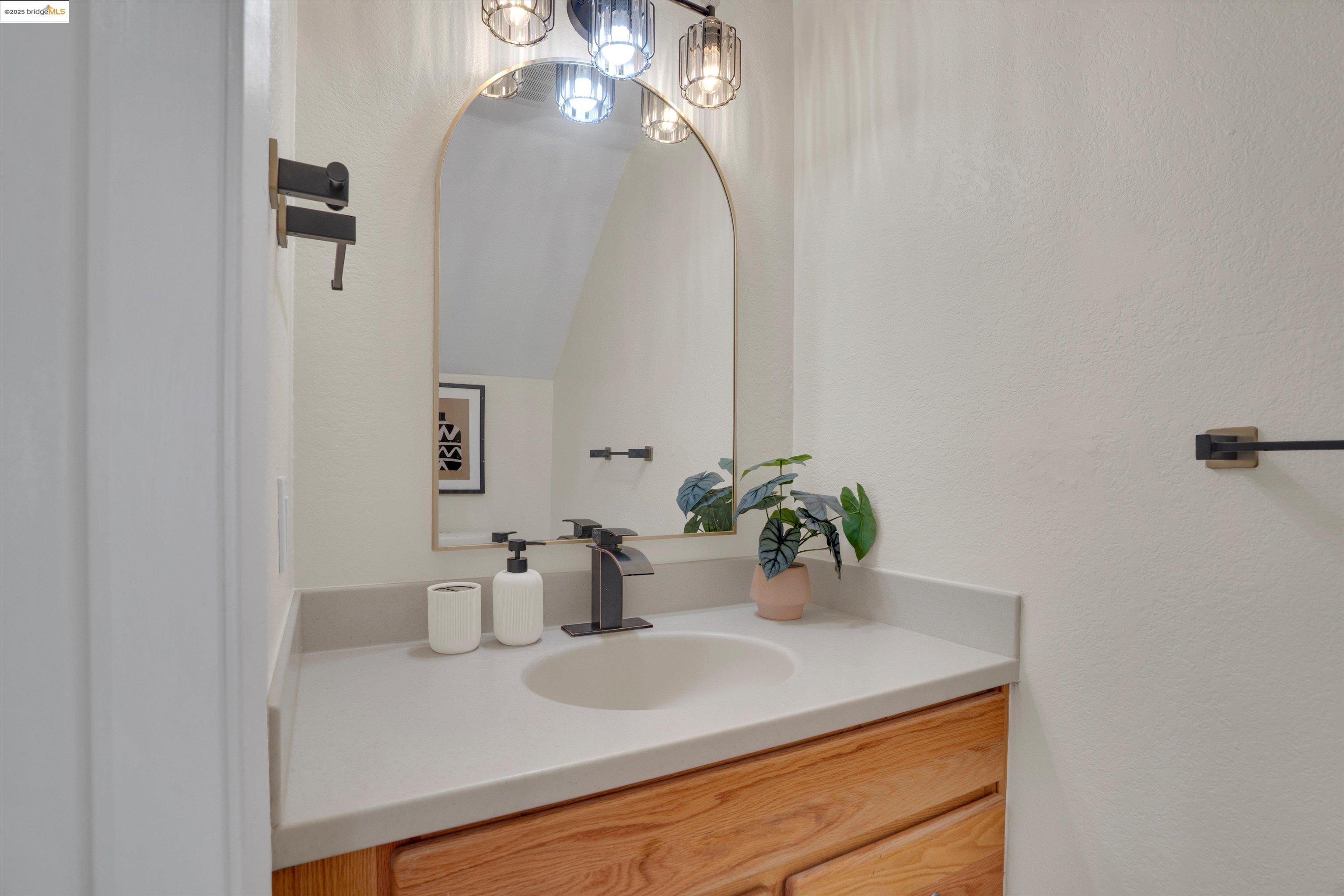 Detail Gallery Image 13 of 23 For 1812 Home Gate Dr, San Jose,  CA 95148 - 3 Beds | 2/1 Baths
