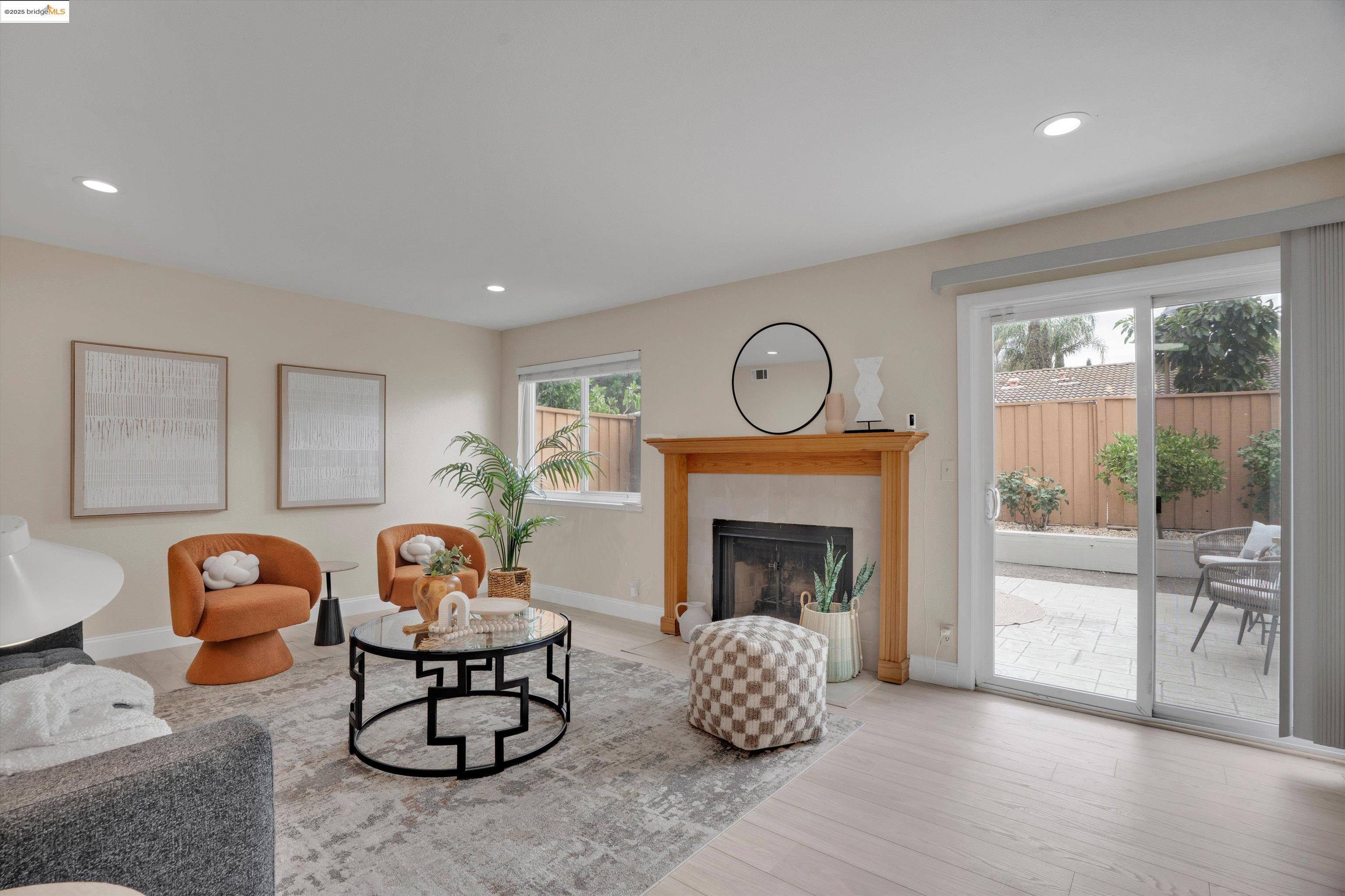 Detail Gallery Image 3 of 23 For 1812 Home Gate Dr, San Jose,  CA 95148 - 3 Beds | 2/1 Baths