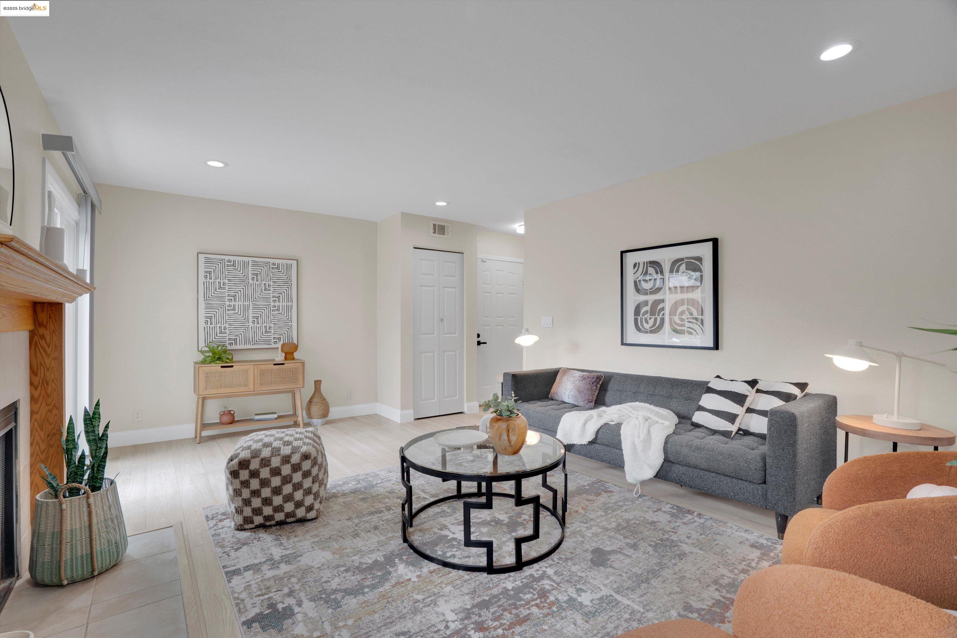Detail Gallery Image 4 of 23 For 1812 Home Gate Dr, San Jose,  CA 95148 - 3 Beds | 2/1 Baths
