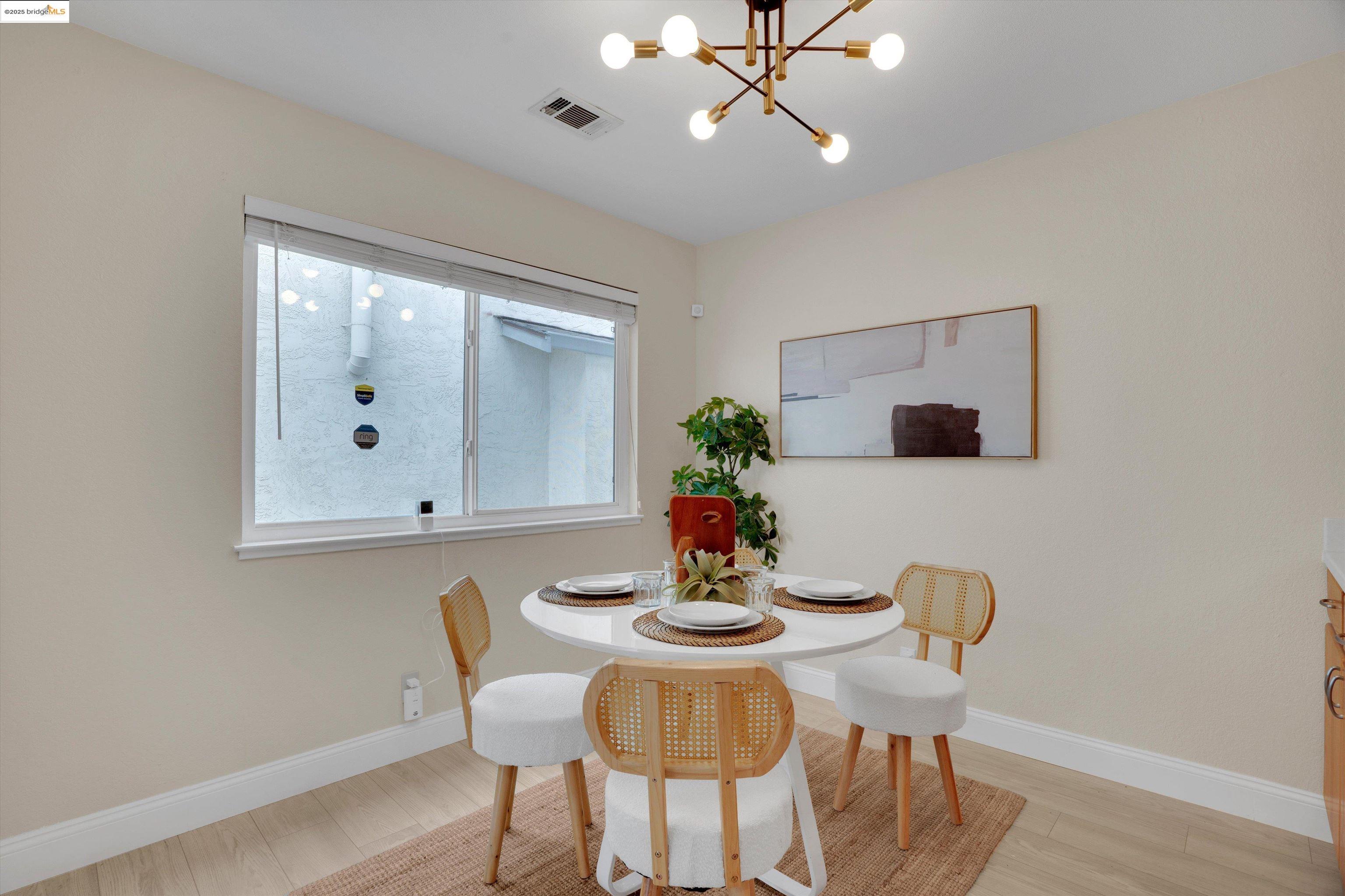 Detail Gallery Image 8 of 23 For 1812 Home Gate Dr, San Jose,  CA 95148 - 3 Beds | 2/1 Baths
