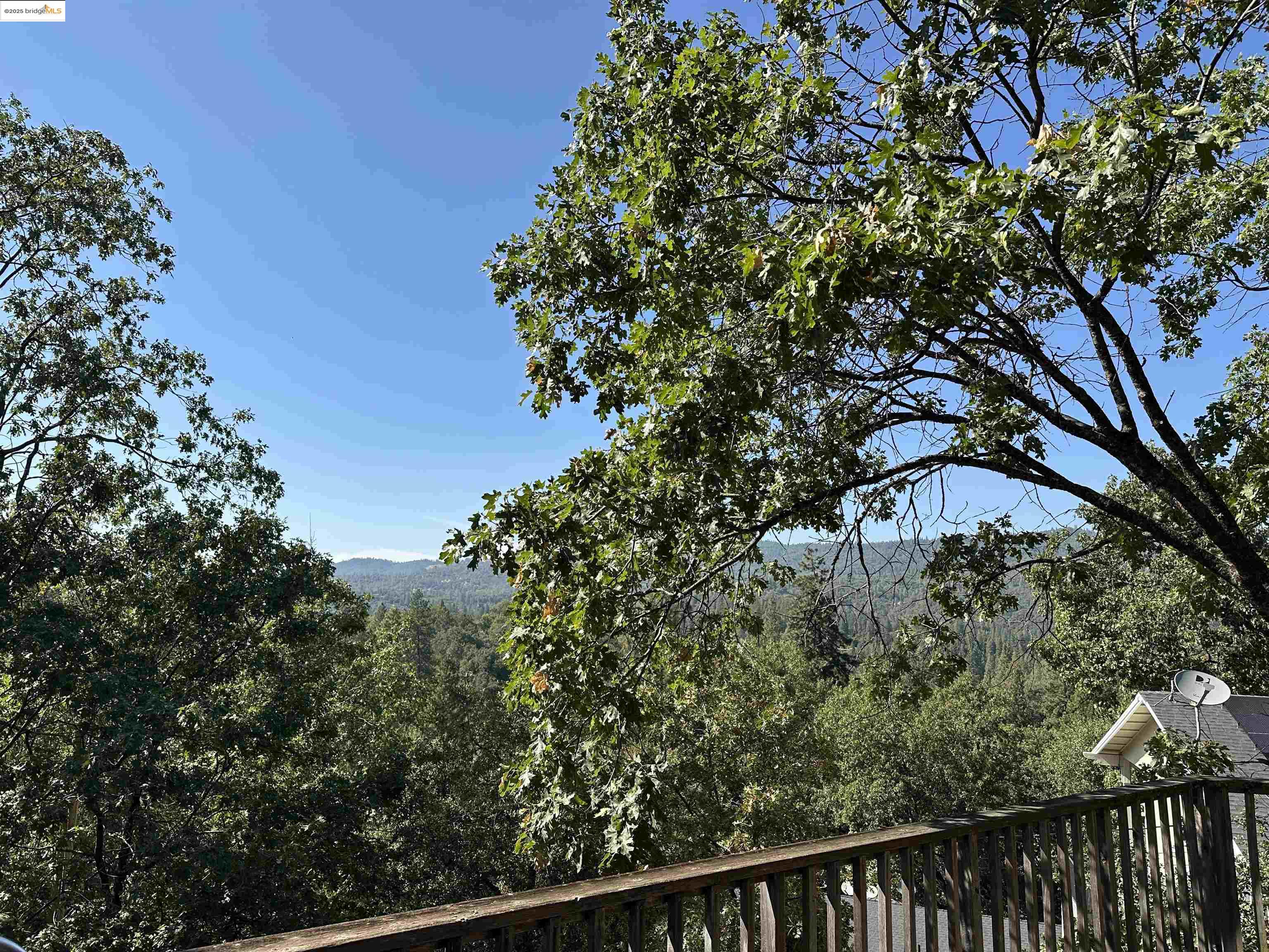 Detail Gallery Image 3 of 9 For 21369 American River Dr, Sonora,  CA 95370 - 3 Beds | 2 Baths