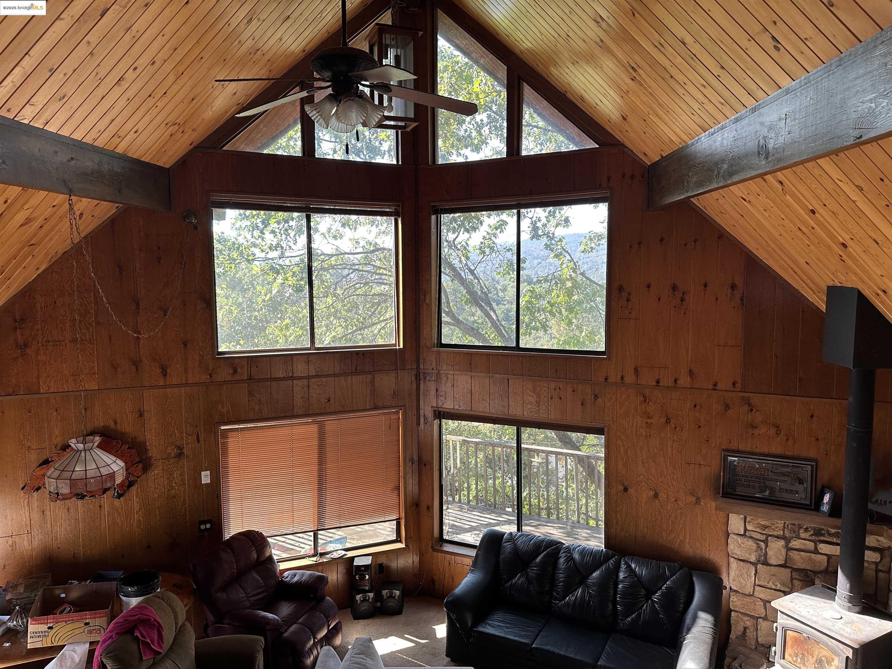 Detail Gallery Image 6 of 9 For 21369 American River Dr, Sonora,  CA 95370 - 3 Beds | 2 Baths